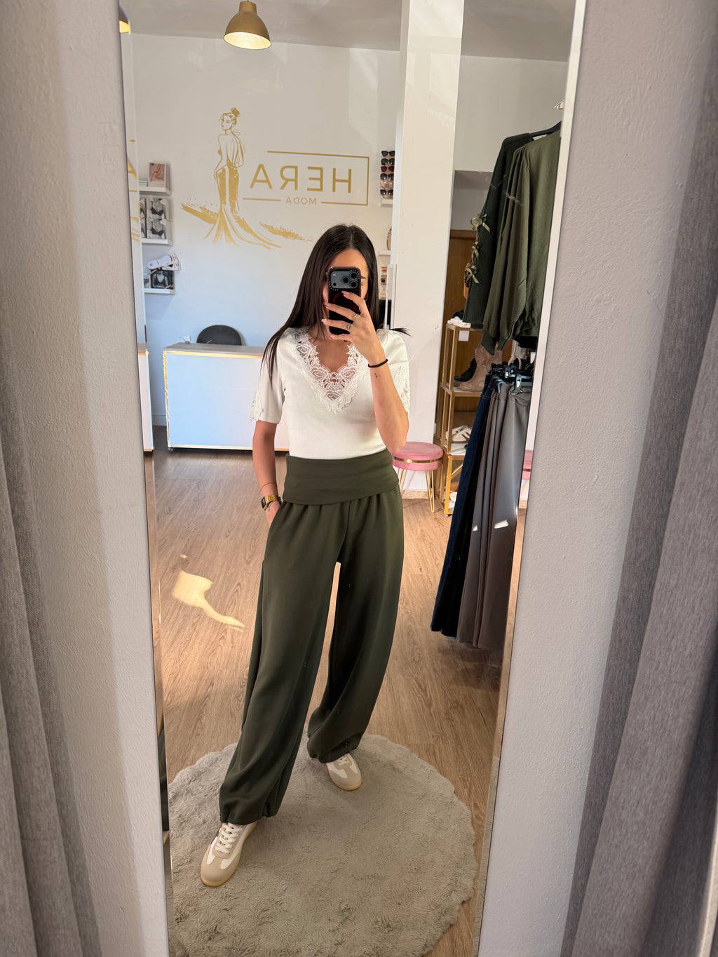 Pantalón Jogger Cintura Vuelta y Cordón Ajustable