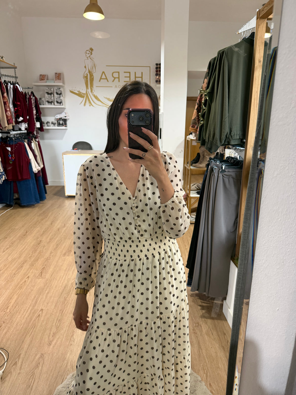 Vestido Midi Lunares Con Cintura en Nido de Abeja y Escote en v