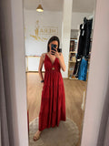 Vestido largo boho con broche sol dorado / Vestido maxi con volantes y escote v