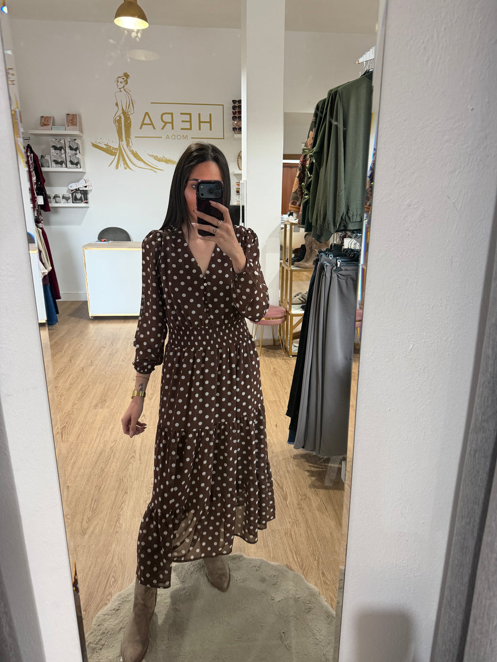 Vestido Midi Lunares Con Cintura en Nido de Abeja y Escote en v