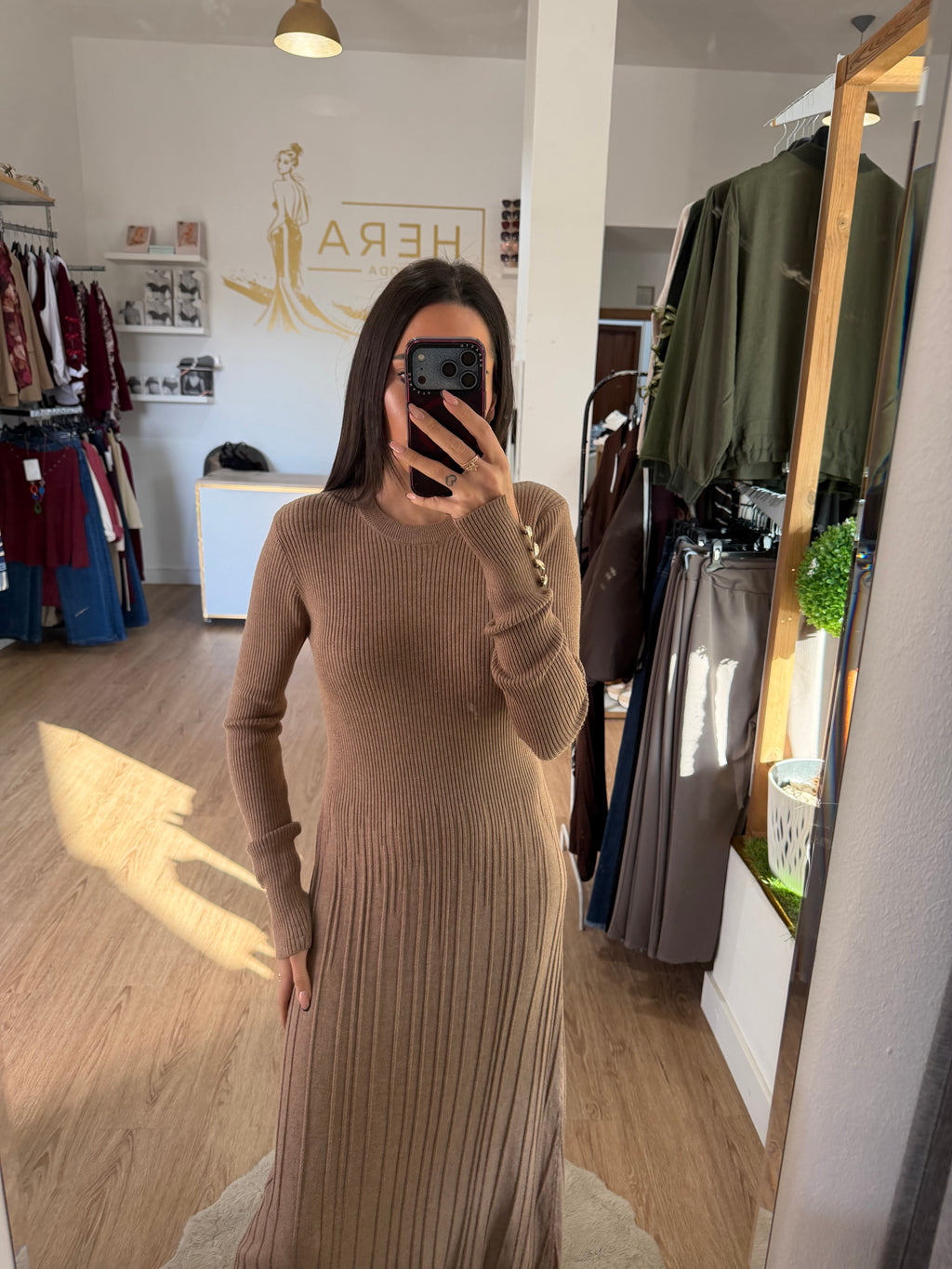 Vestido Midi de Punto Canalé con Botones en Puños