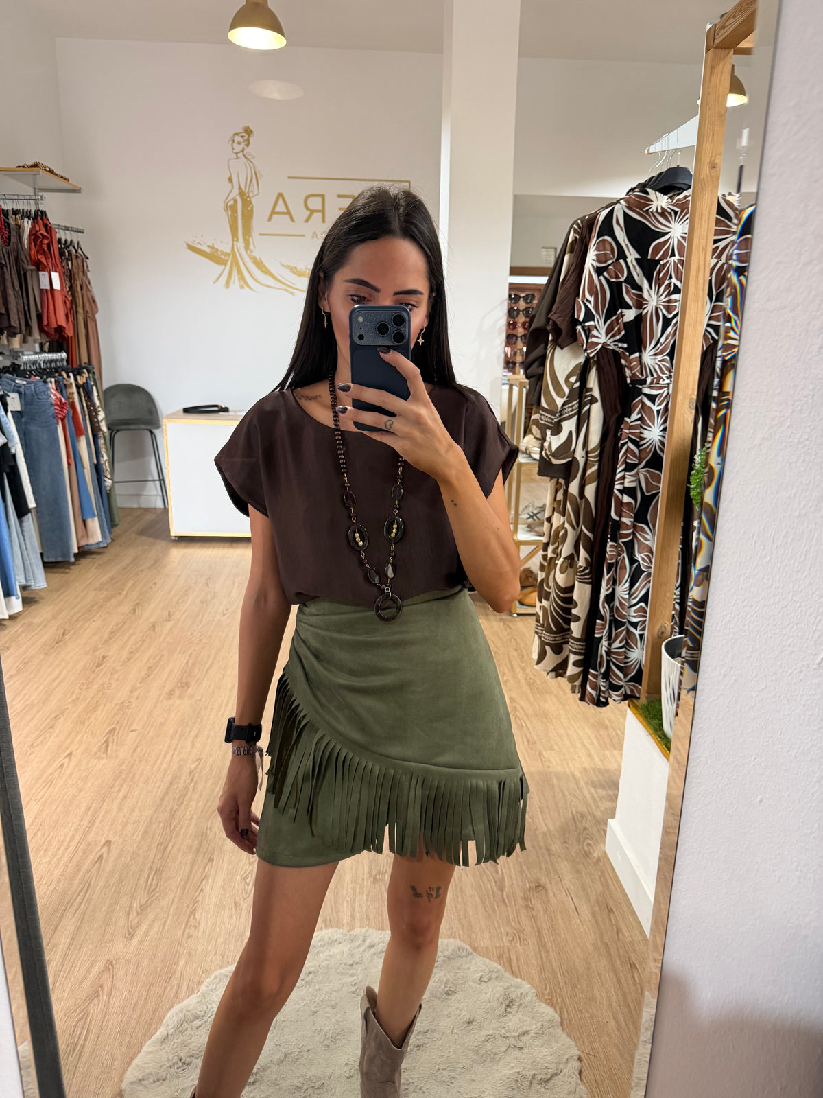 Minifalda boho de ante con flecos / Falda cruzada efecto ante