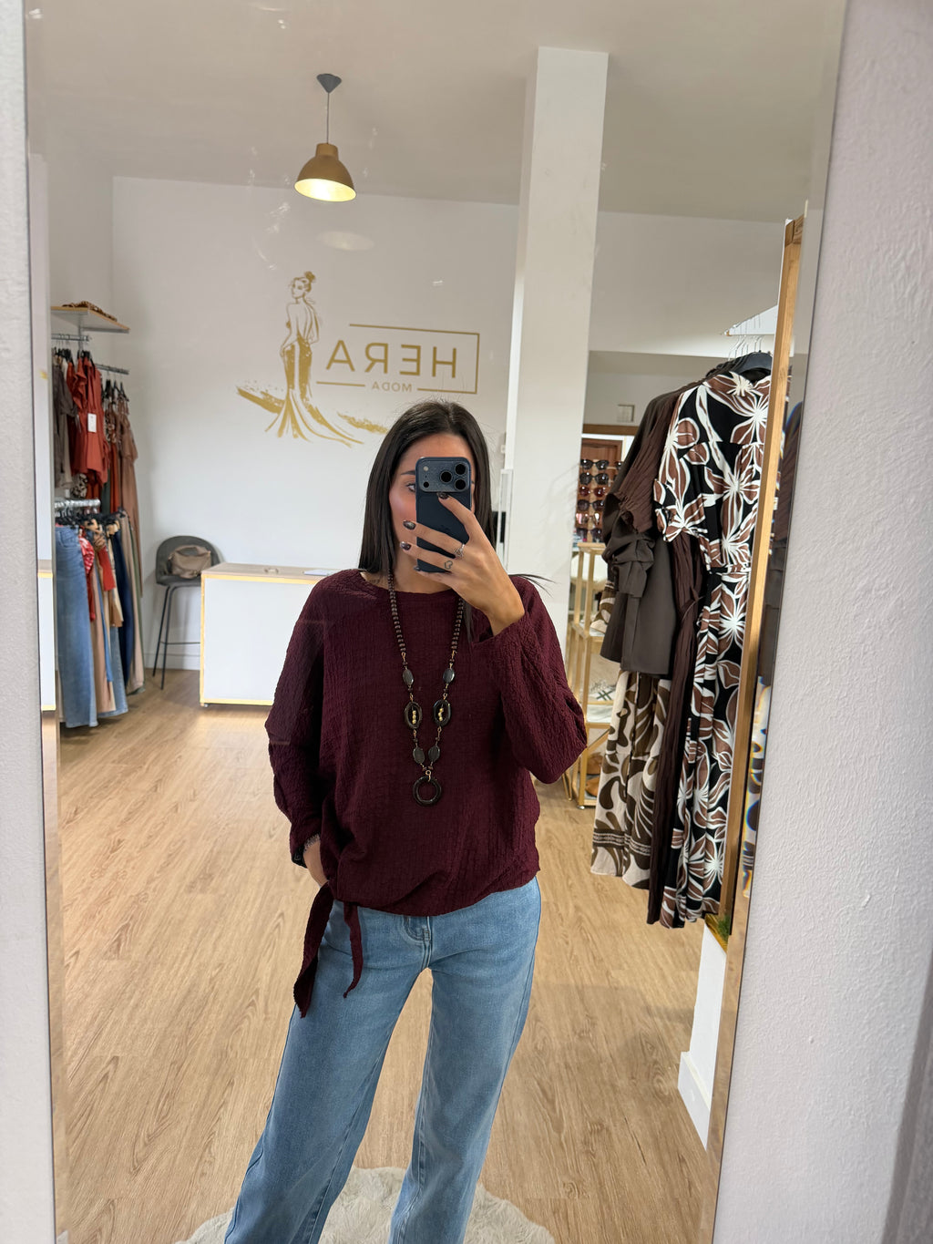 Blusa tejido rugoso con nudo en el bajo / Top manga murciélago