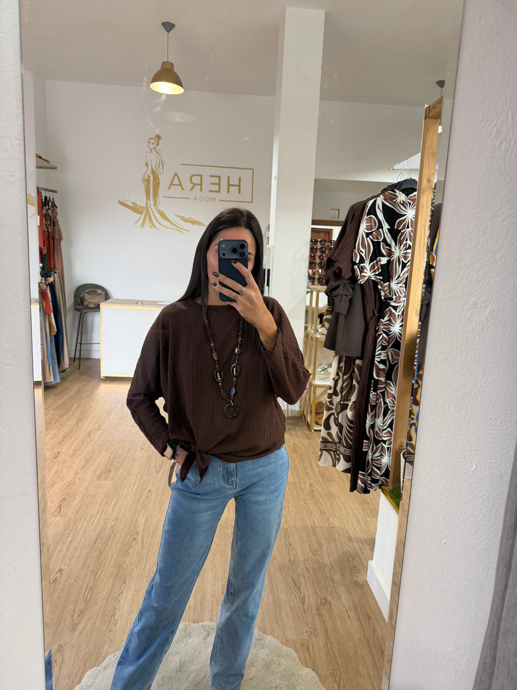 Blusa tejido rugoso con nudo en el bajo / Top manga murciélago