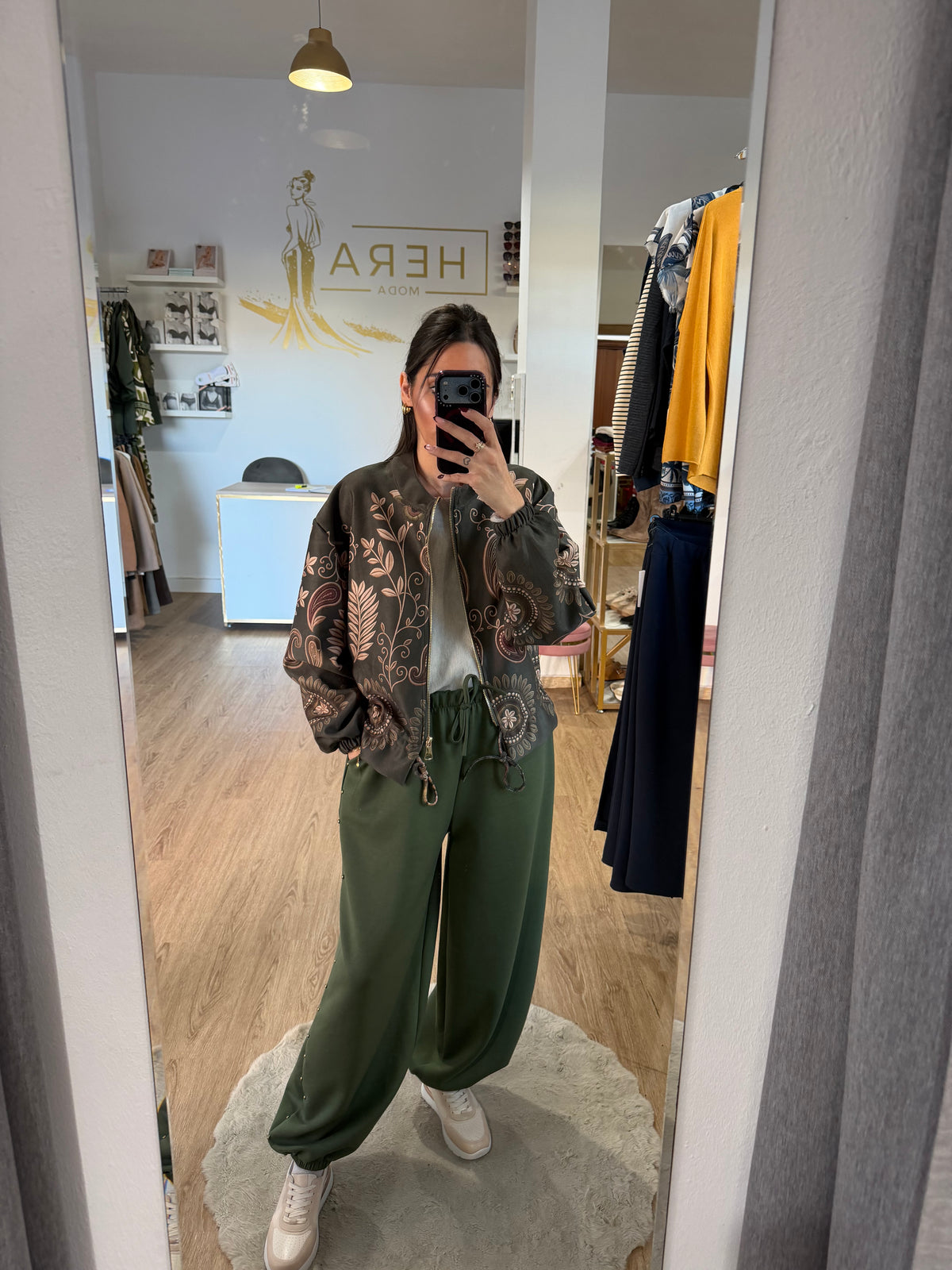 Chaqueta Bomber de Ante con Estampado Floral