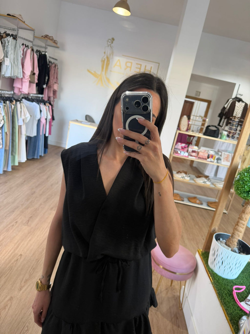Conjunto dos Piezas / Top Cruzado y Falda Pantalón