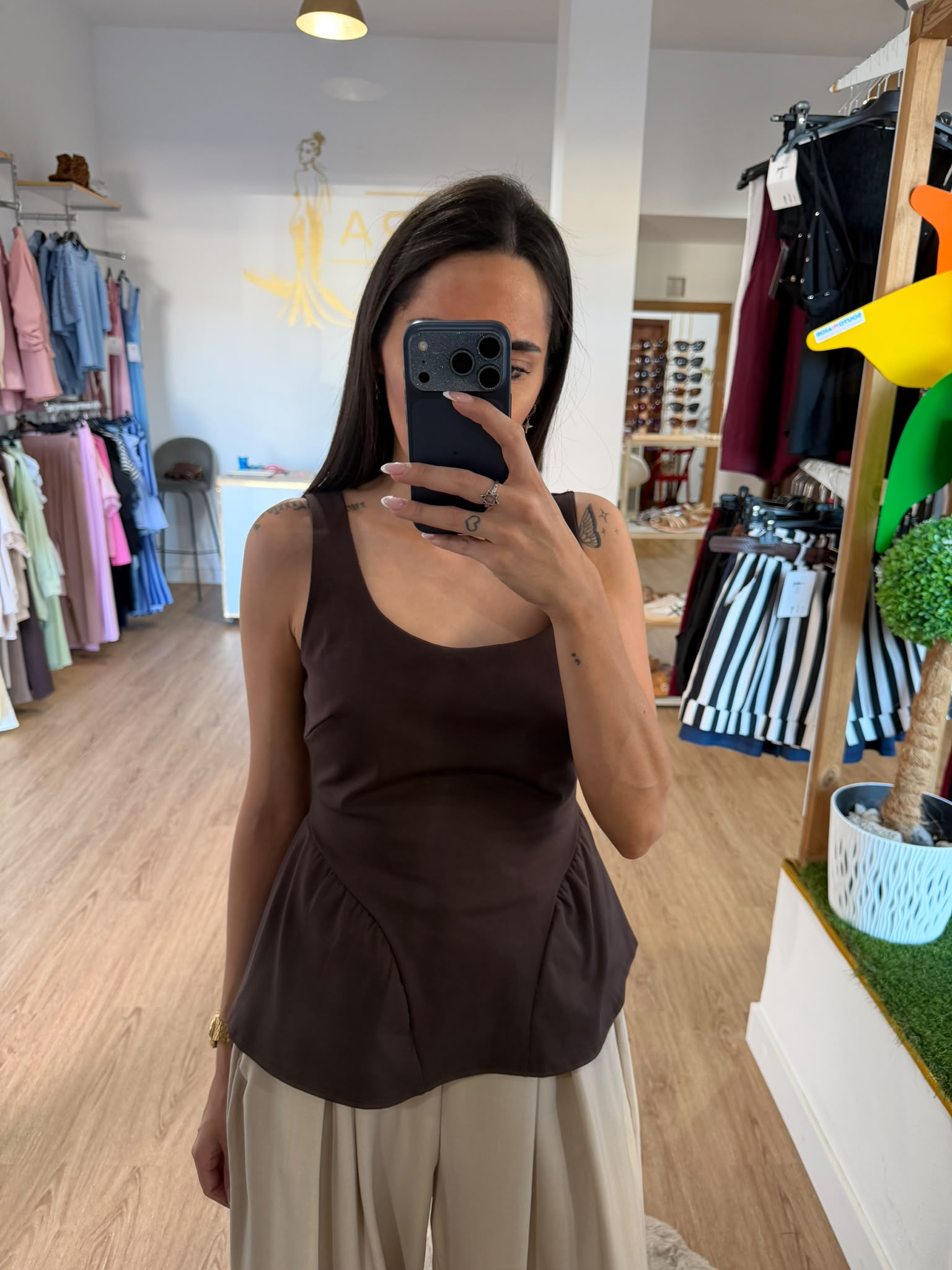 Top Corset Péplum de Tirantes / Cuerpo Estructurado con Volantes Laterales
