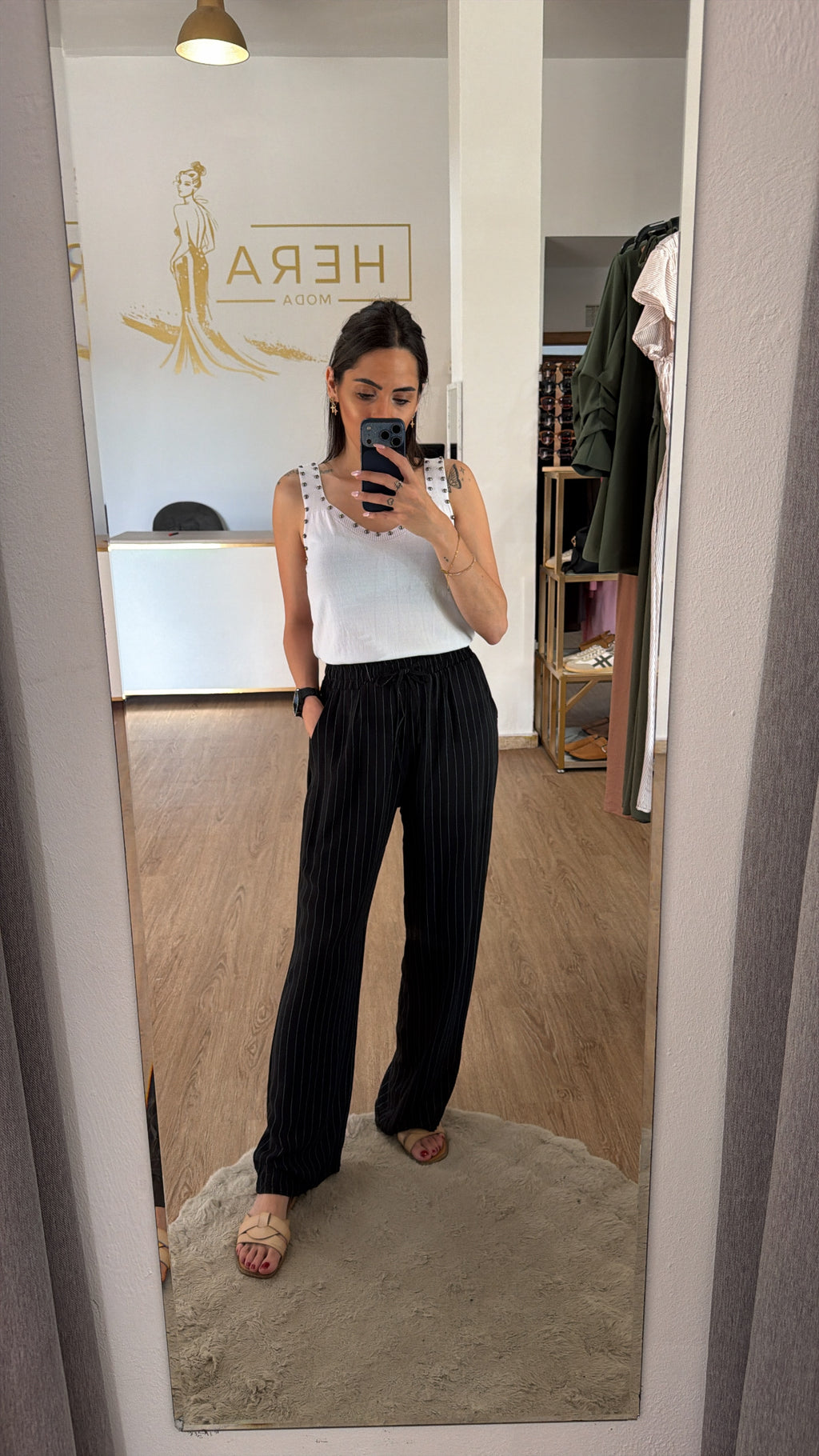 Pantalón fluido raya diplomática