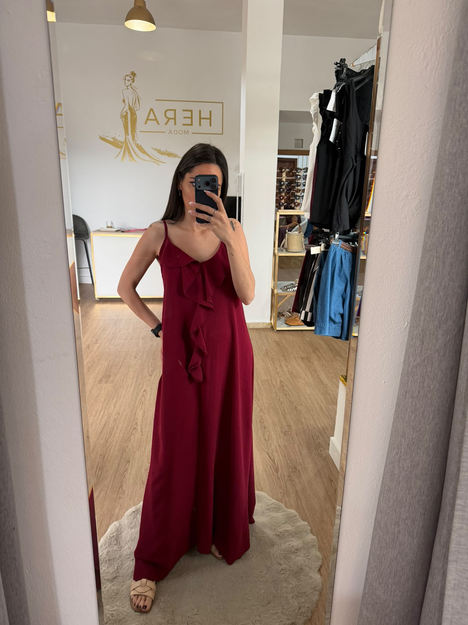 Vestido maxi fluido con volantes en cascada / Vestido largo de tirantes de escote v