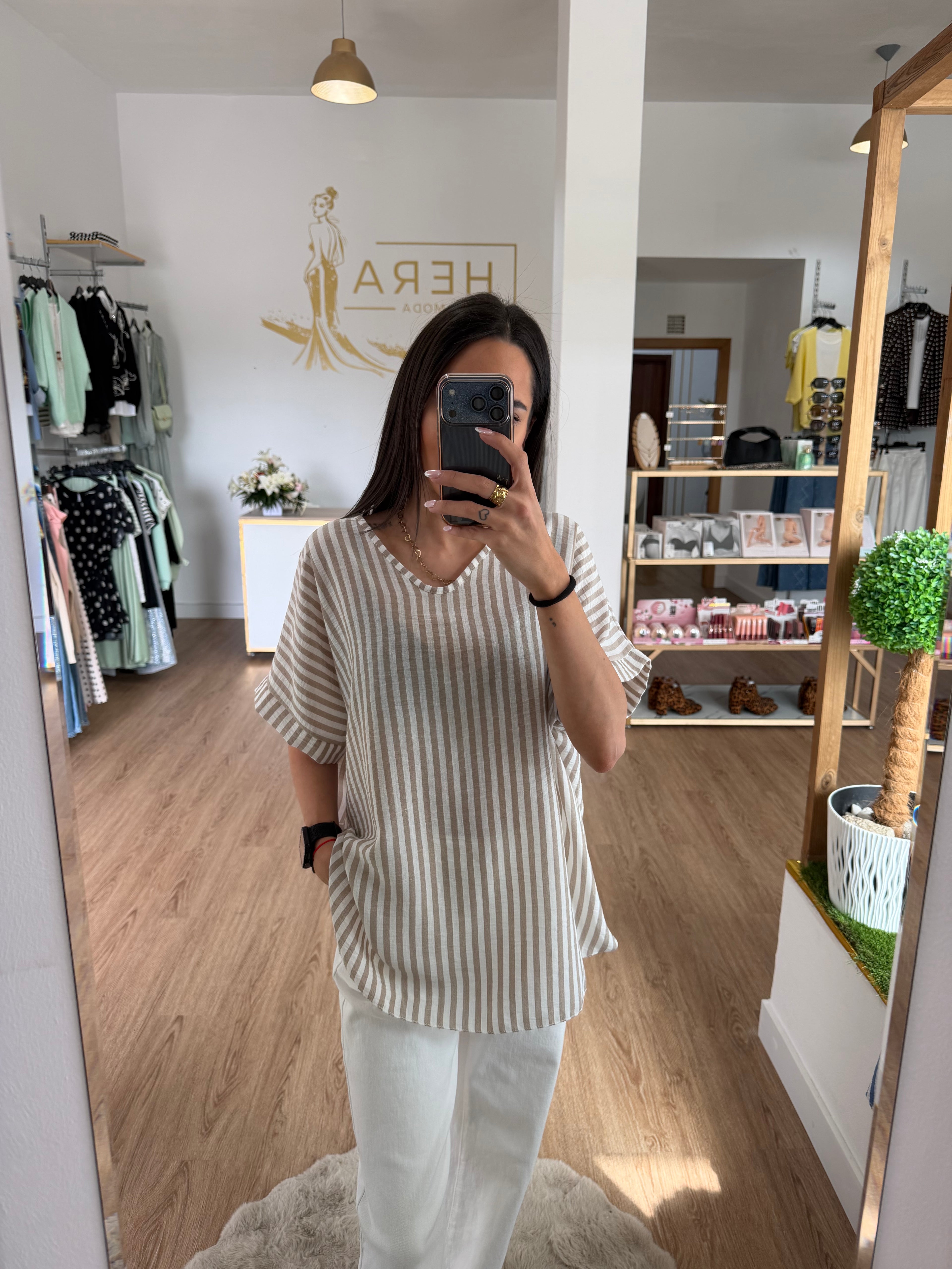 Blusa Fluida de Rayas con Escote en V y Collar Incluido - 2 Colores