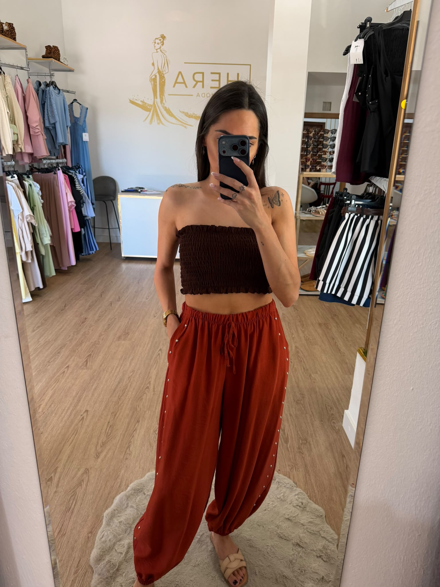 Pantalón Bombacho Fluido con Tachuelas Laterales / Pantalón con cinturón Elástico