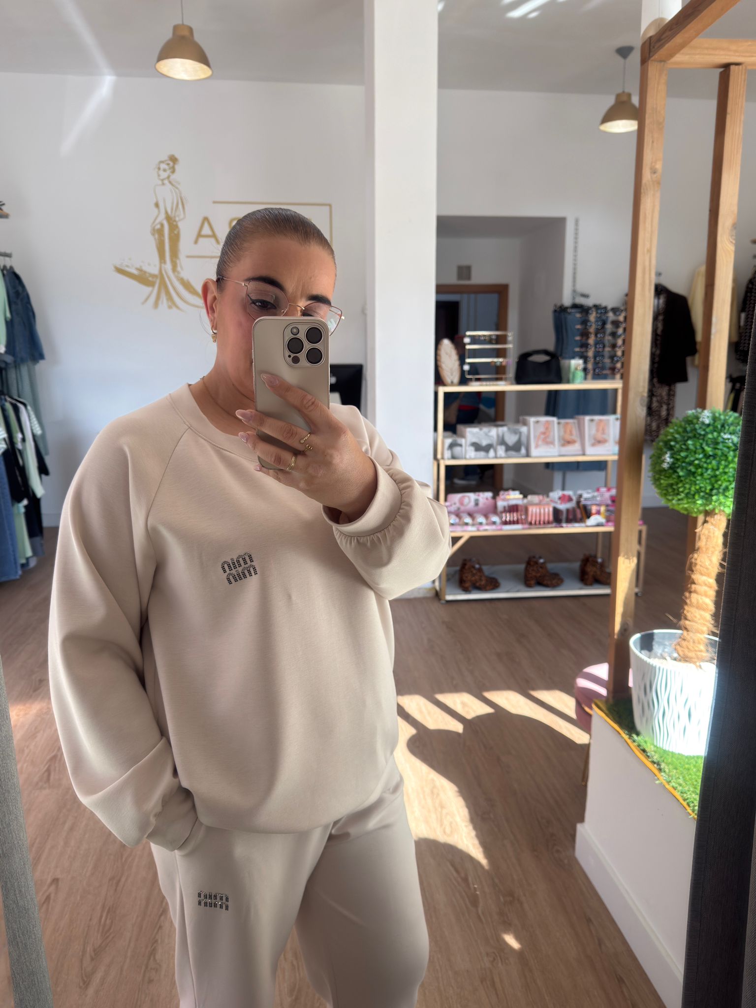 Conjunto  de Chándal Monocromático - Sudadera