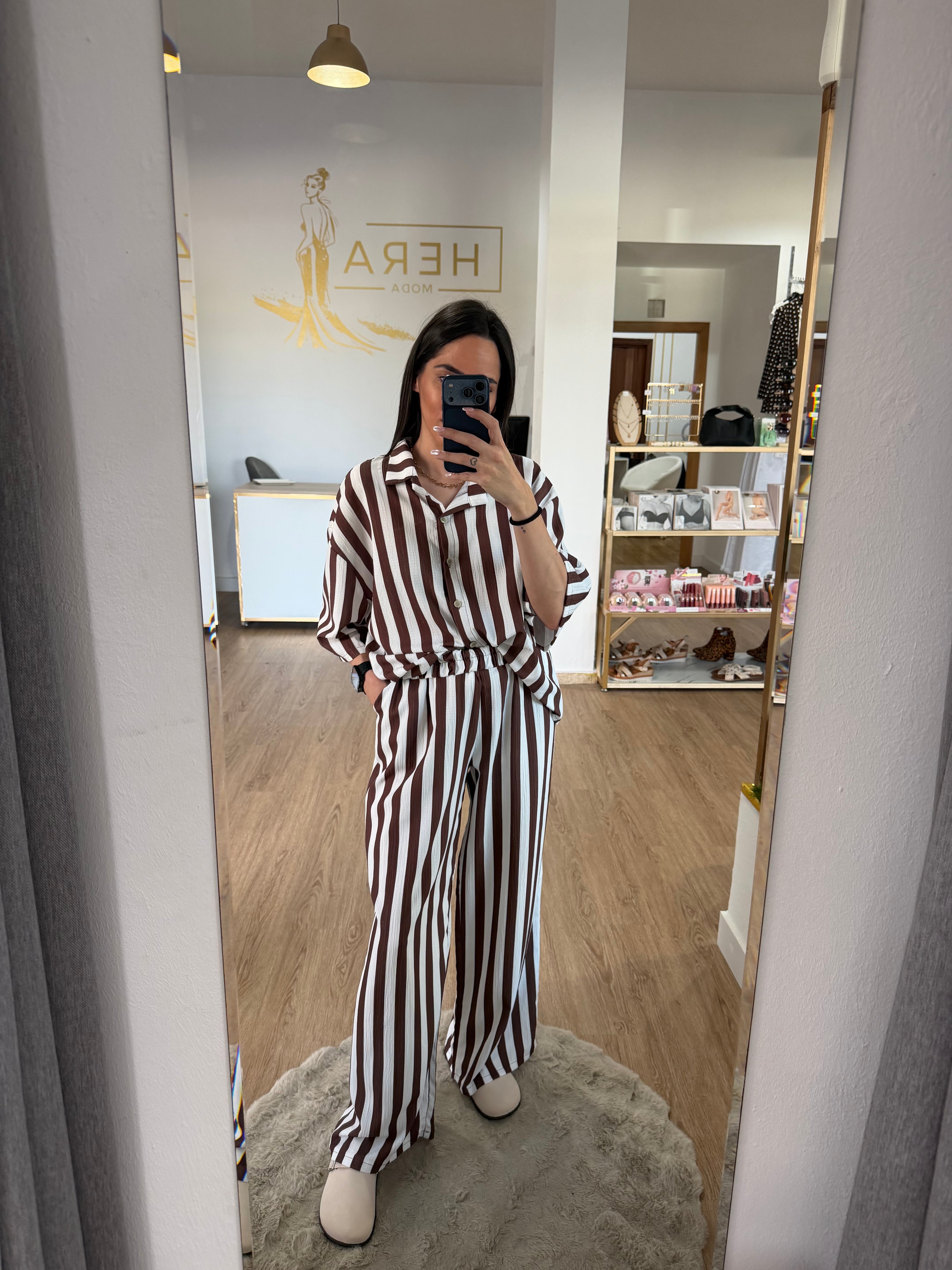 Conjunto Dos Piezas Estilo Pijamero de Camisa y Pantalón a Rayas - 2 colores