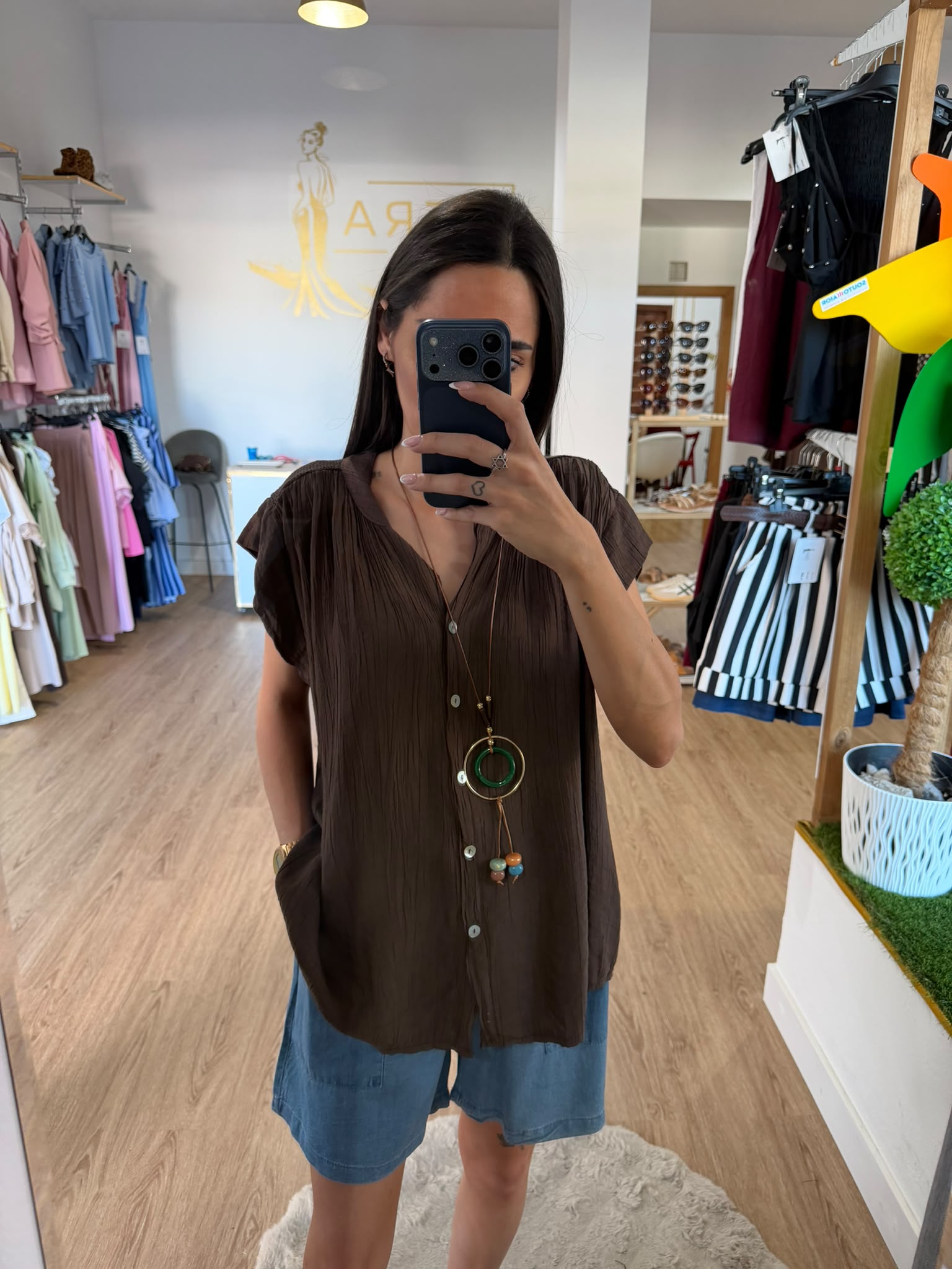 Blusa Fluida Efecto Arrugado Con Cuello Mao / Camisa Oversize Manga Corta Caída