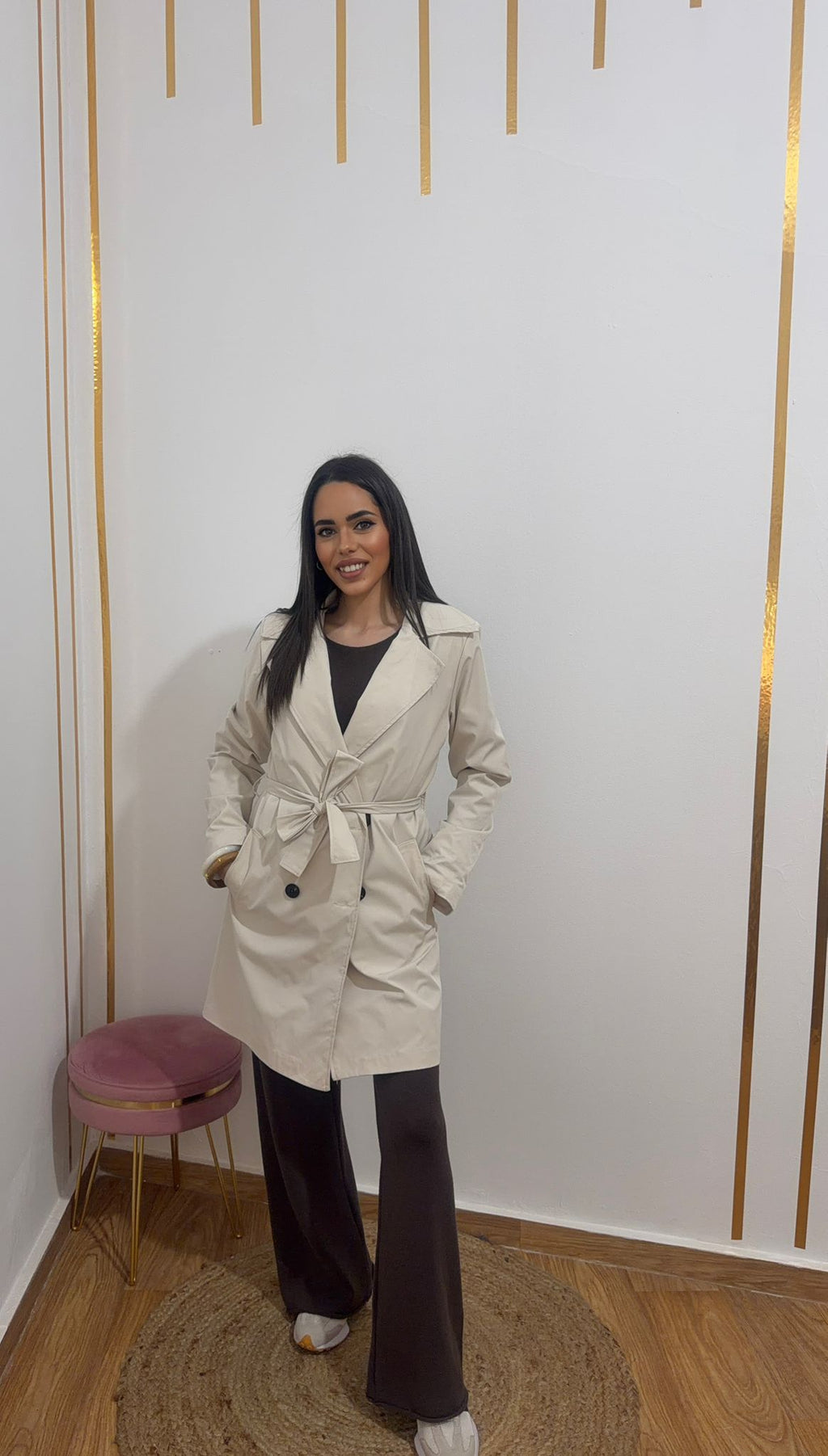 Gabardina 3/4 Clásica con Cinturón – Trench Coat