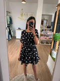 Vestido Corto de Lunares con Vuelo y Cinturón - Estilo Coquette y Divertido