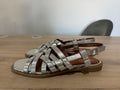 Sandalias Planas Metalizadas Plata / Rectas con Tiras Entrelazadas
