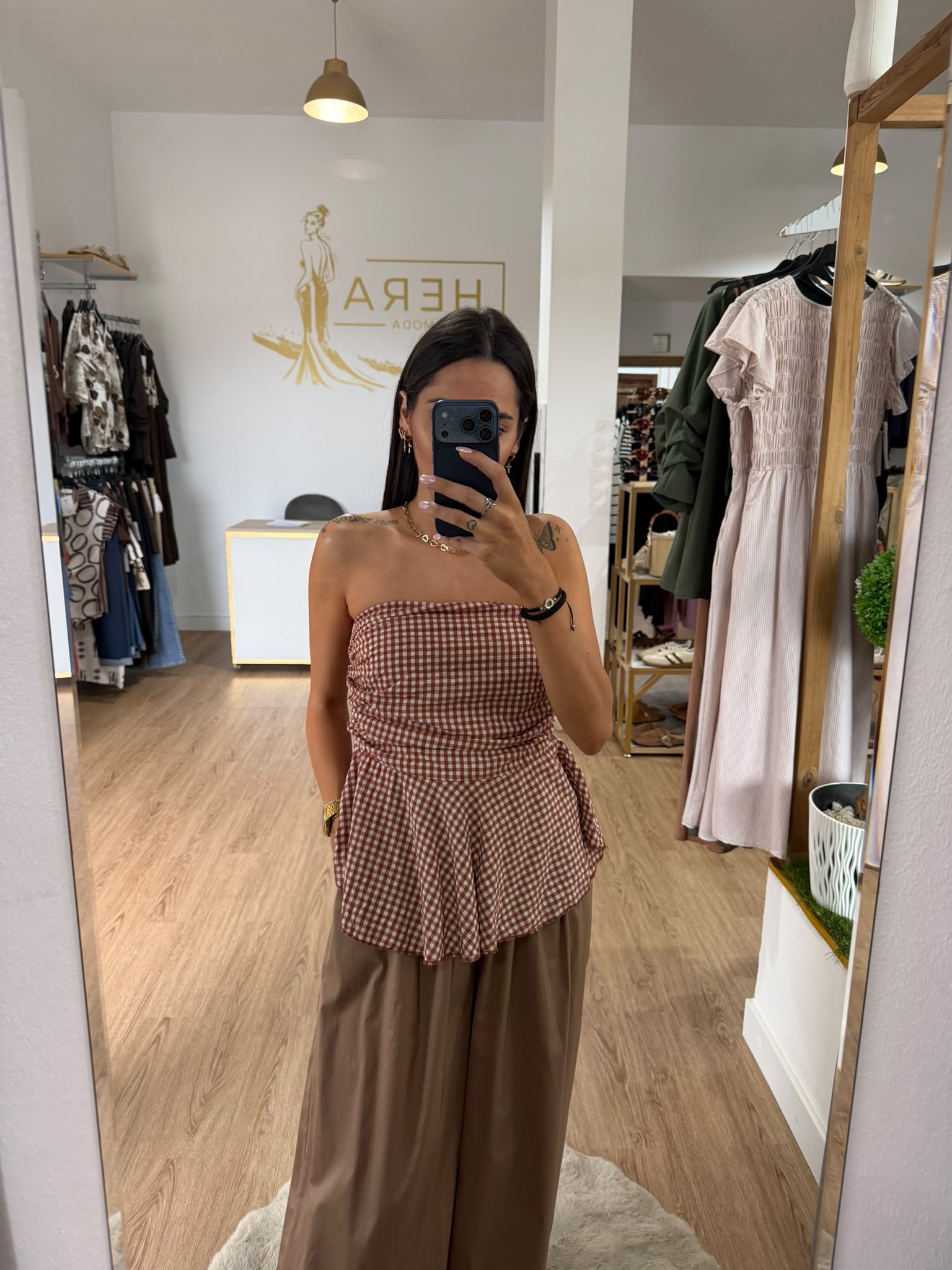 Top palabra de honor cuadros vichy con fruncido peplum / Corset palabra de honor