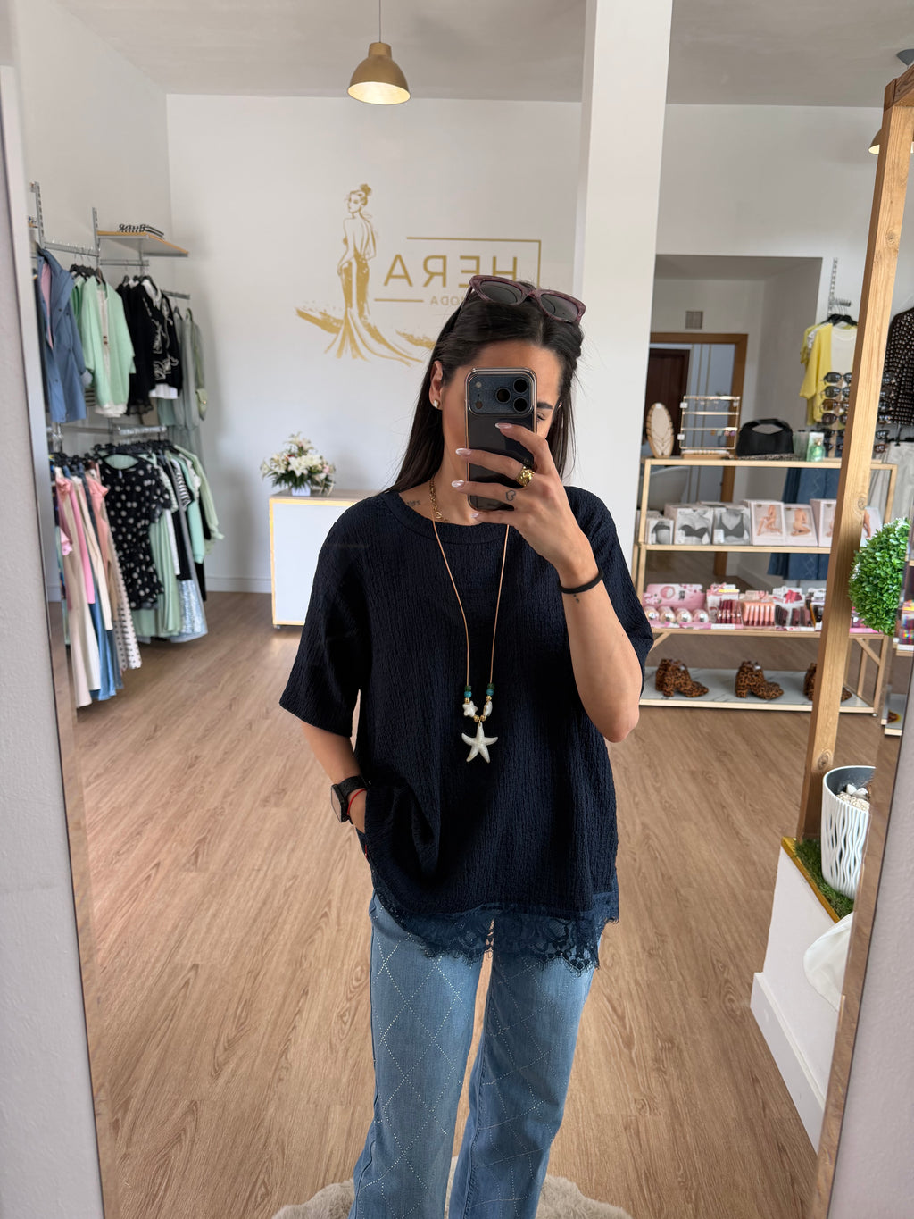Camiseta texturizada con Bajo de Encaje - Varios colores