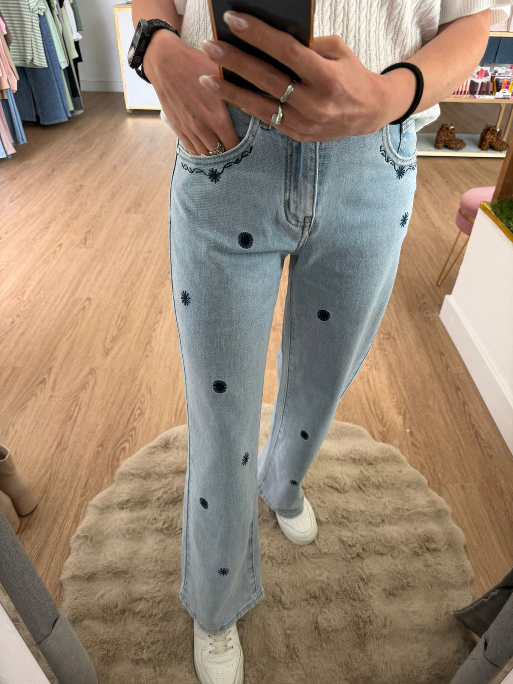 Jeans rectos con Bordado de Flores - Estilo Boho Chic