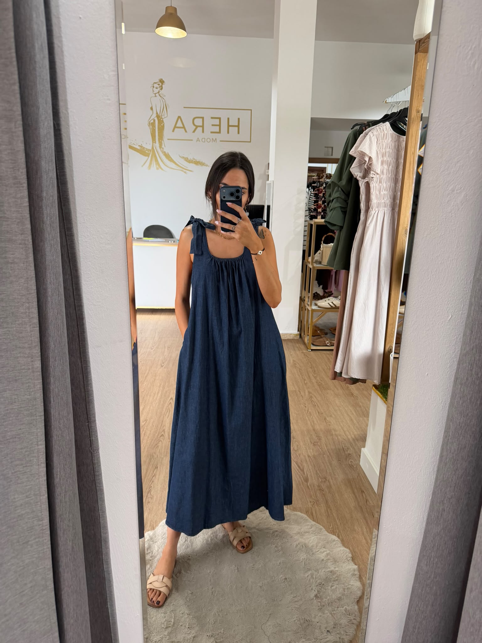 Vestido largo denim con lazos y corte evasé / Vestido vaquero fluido