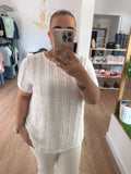Blusa Blanca de Textura corrugada con Volantes - Estilo boho-chic