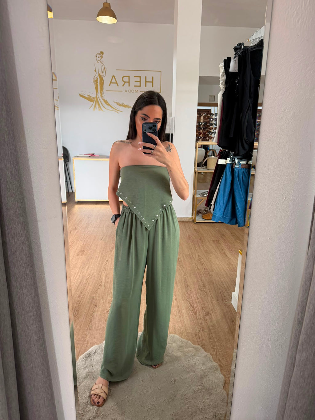 Conjunto Doz Piezas Top Pañuelo Tachuelas y Pantalón Palazzo / Set Fluido Palabra de Honor