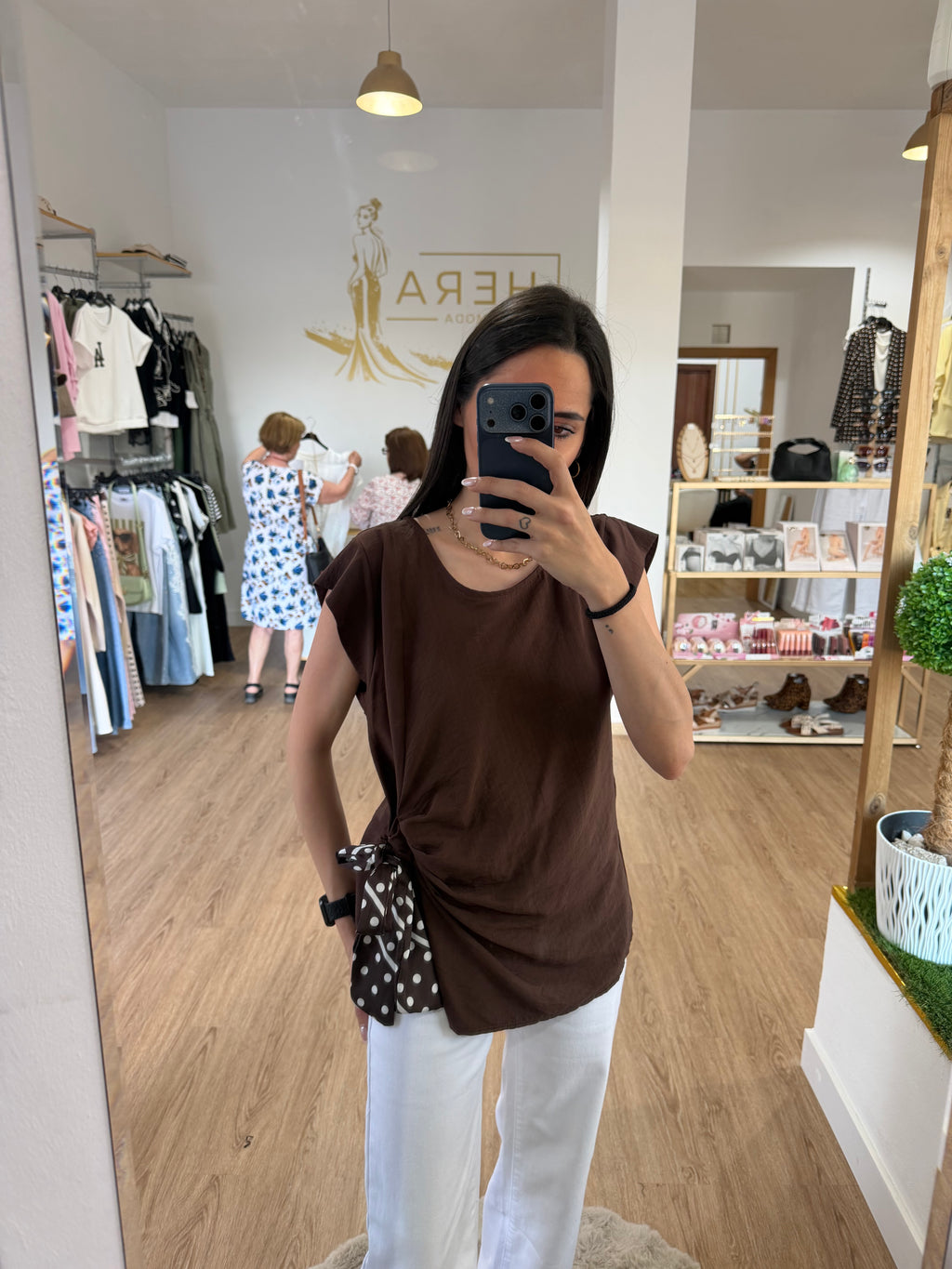 Blusa Fluida con Detalle de Nudo y Lazo de Lunares - 2 colores