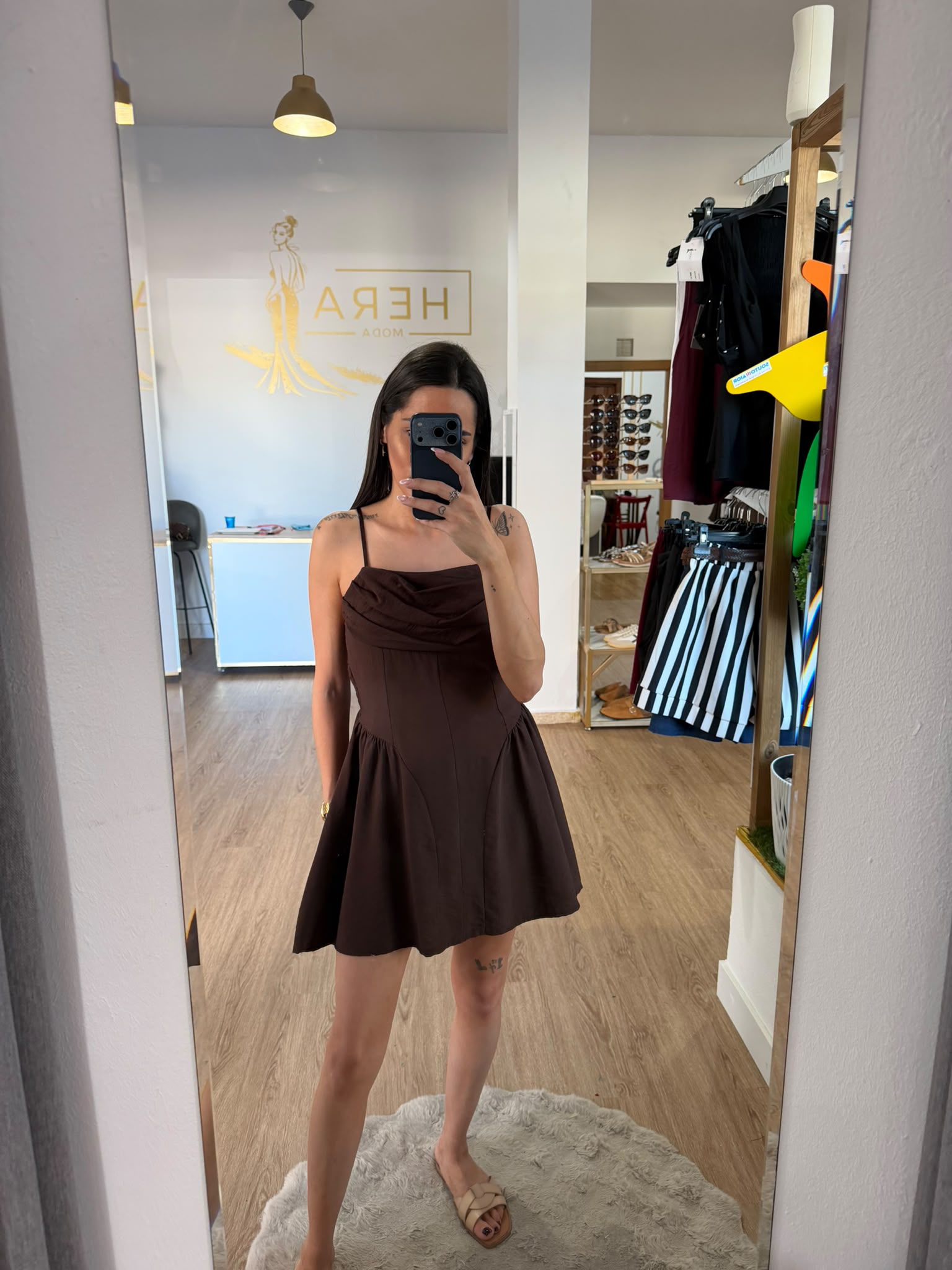 Vestido Mini Estilo Corsé con Escote Drapeado / Vestido Corto de Tirantes