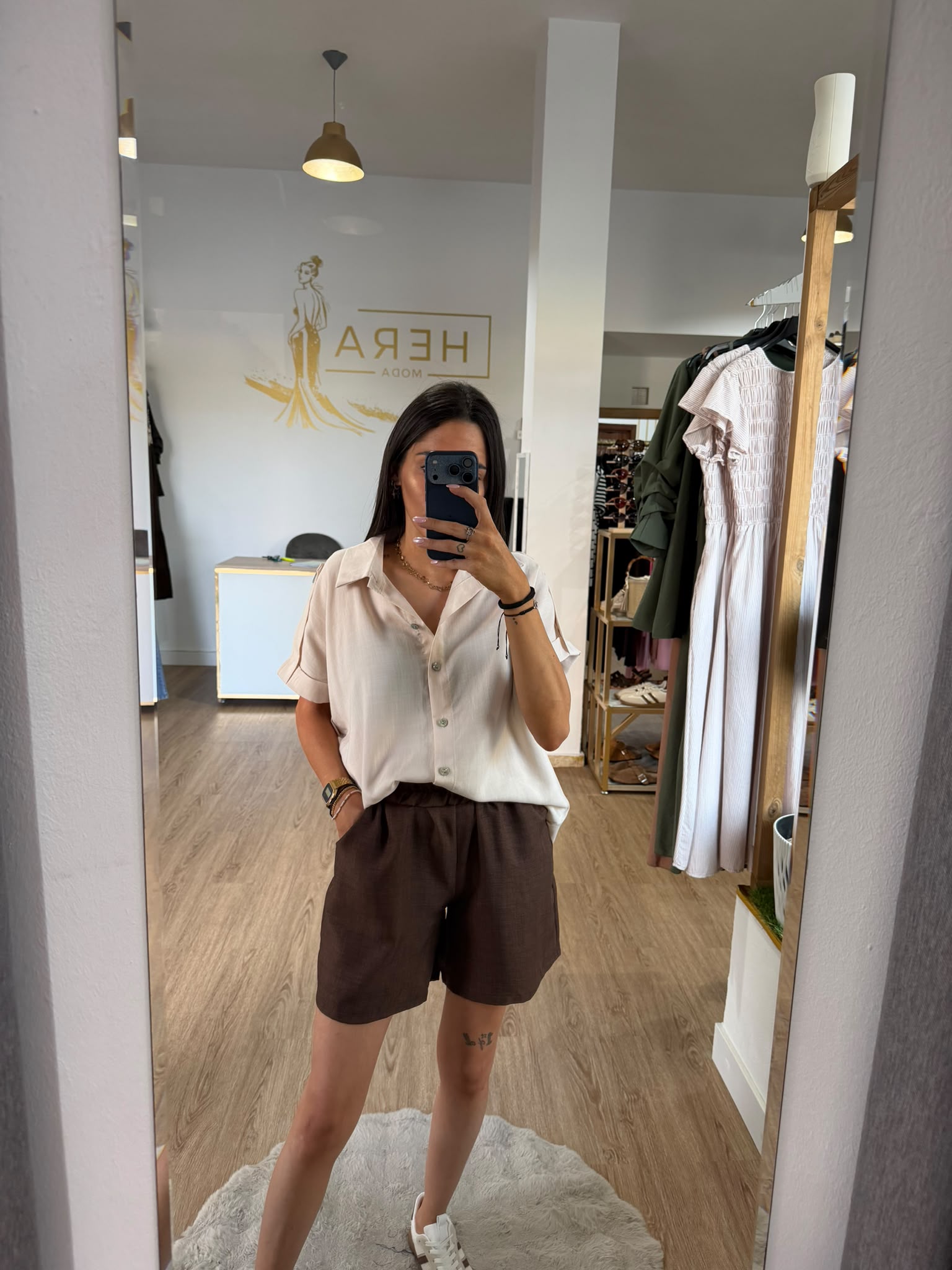 Camisa Fluida estilo militar con hombreras y manga corta / Blusa Safari verano