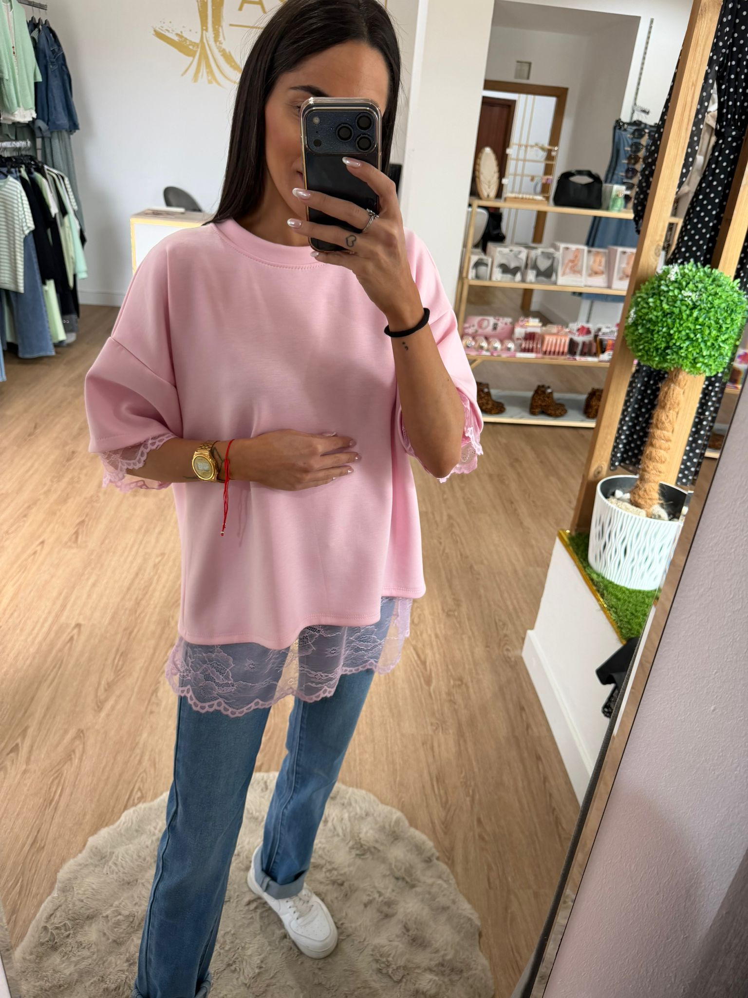 Camiseta Algodón con Detalle de Encaje - Estilo casual chic