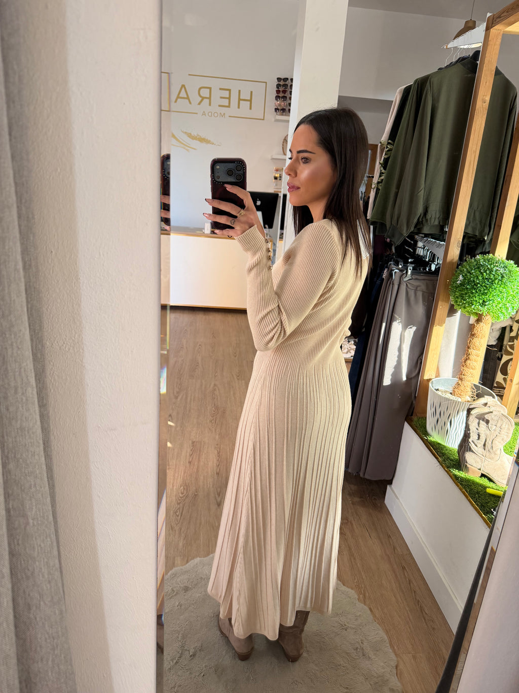 Vestido Midi de Punto Canalé con Botones en Puños