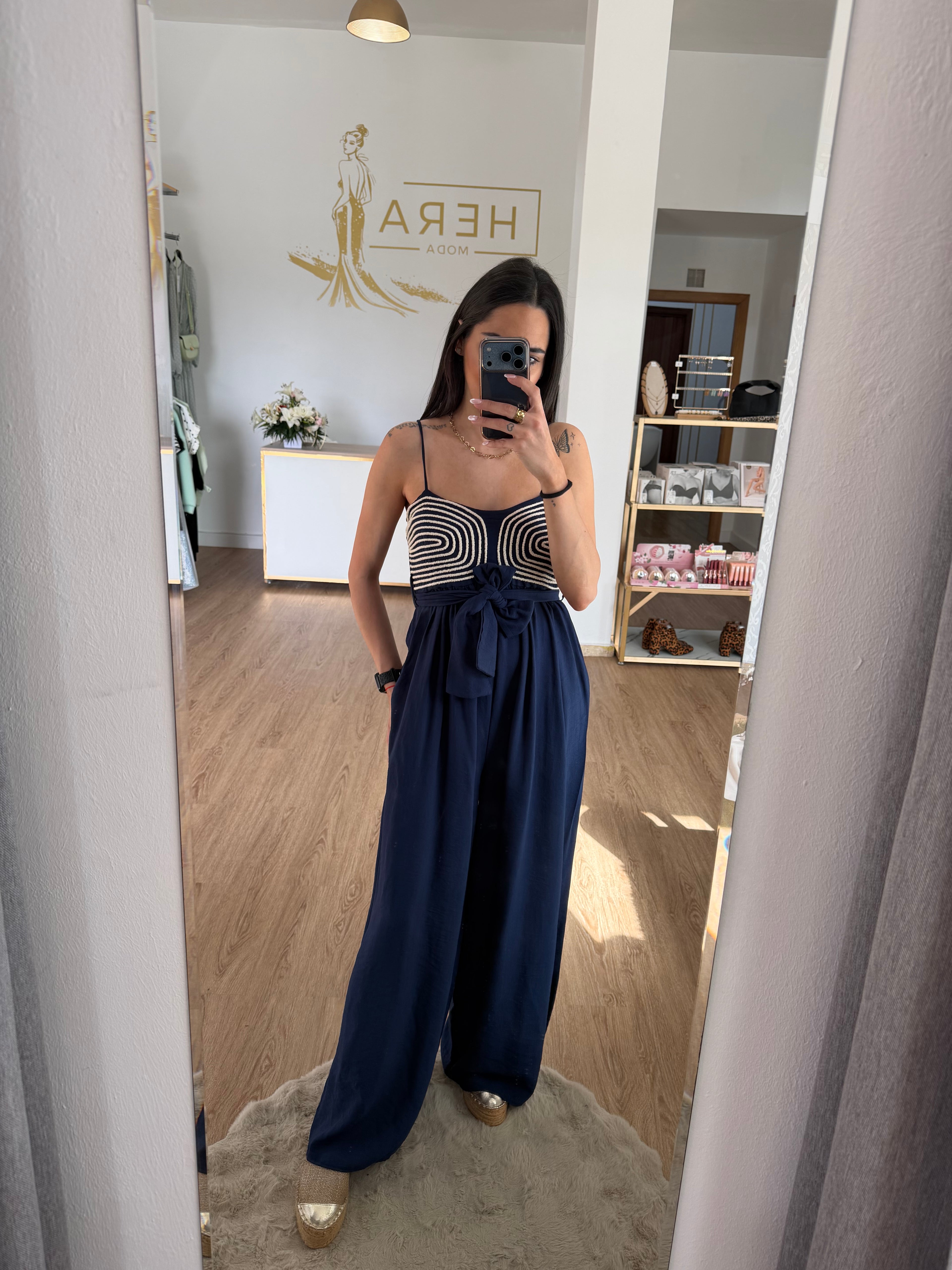 Mono Largo de Tirantes con Cuerpo Crochet y Pierna Ancha