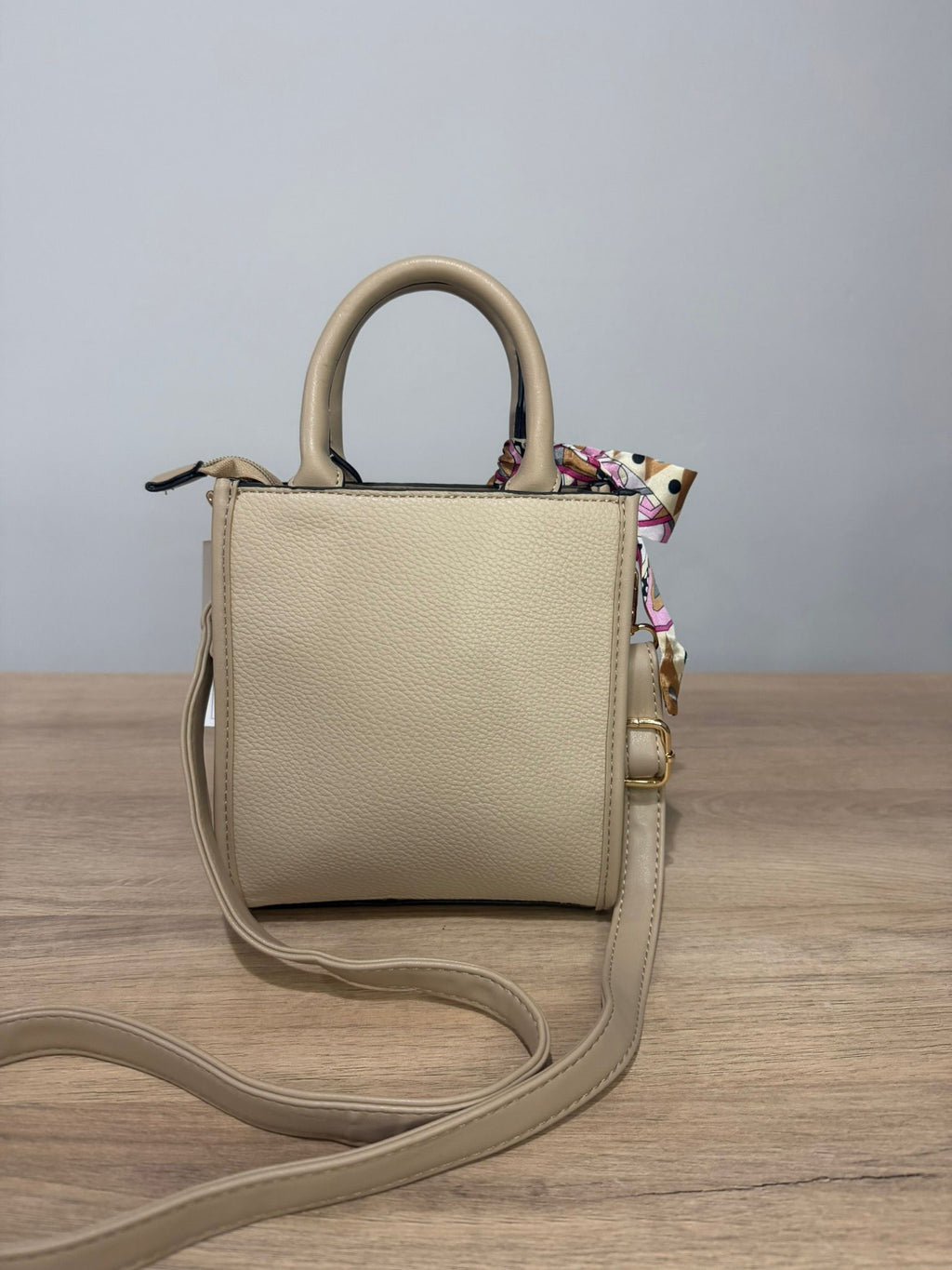 Bolso lazo- bolso tote mini con pañuelo decorativo