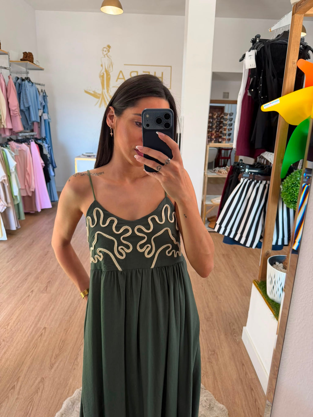 Vestido Largo Boho con Bordado en el Pecho / Vestido Maxi de Tirantes