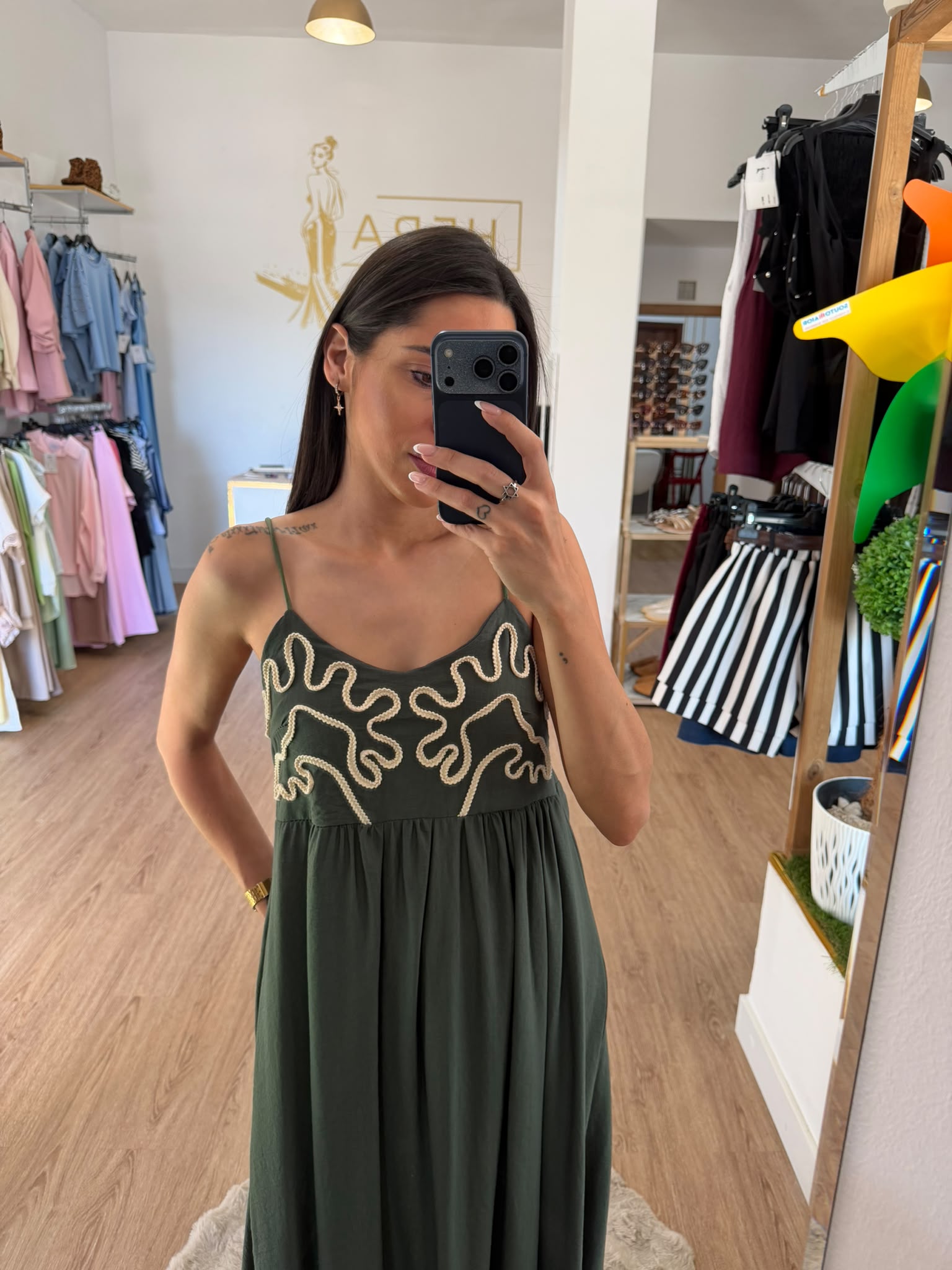 Vestido Largo Boho con Bordado en el Pecho / Vestido Maxi de Tirantes