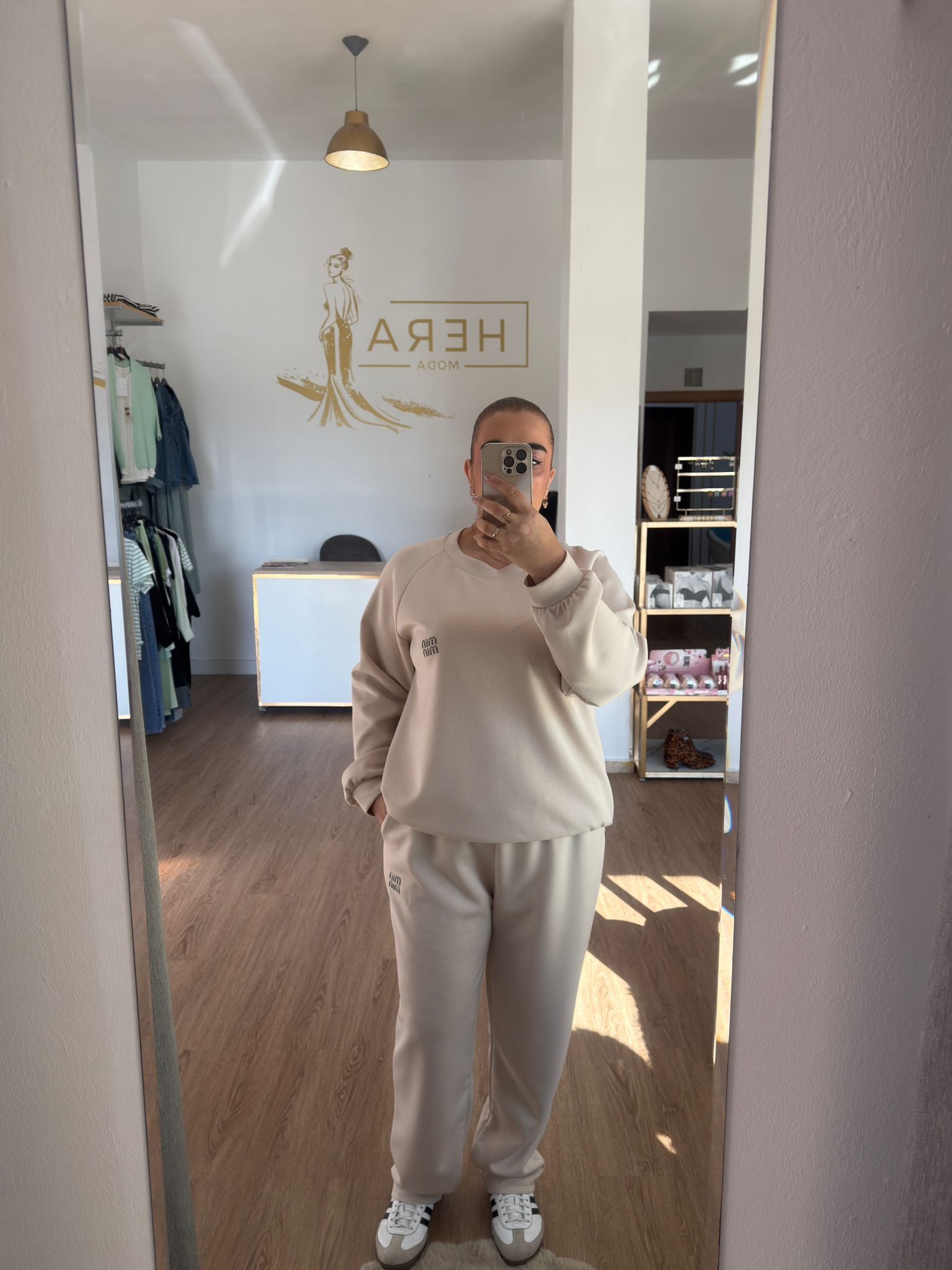 Conjunto  de Chándal Monocromático - Sudadera