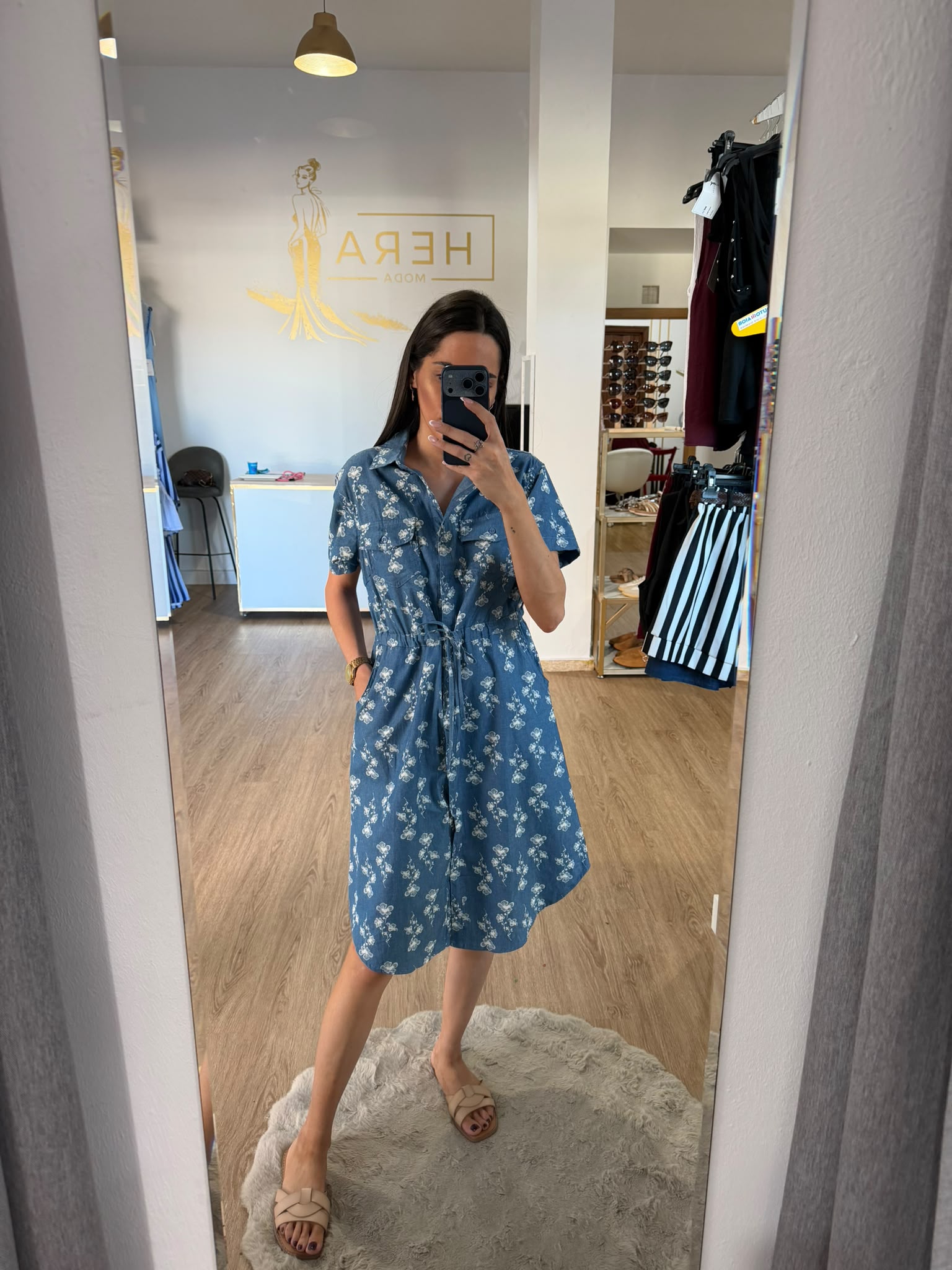 Vestido Camisero Denim Flores con Cintura Ajustable / Vestido Midi Floreado