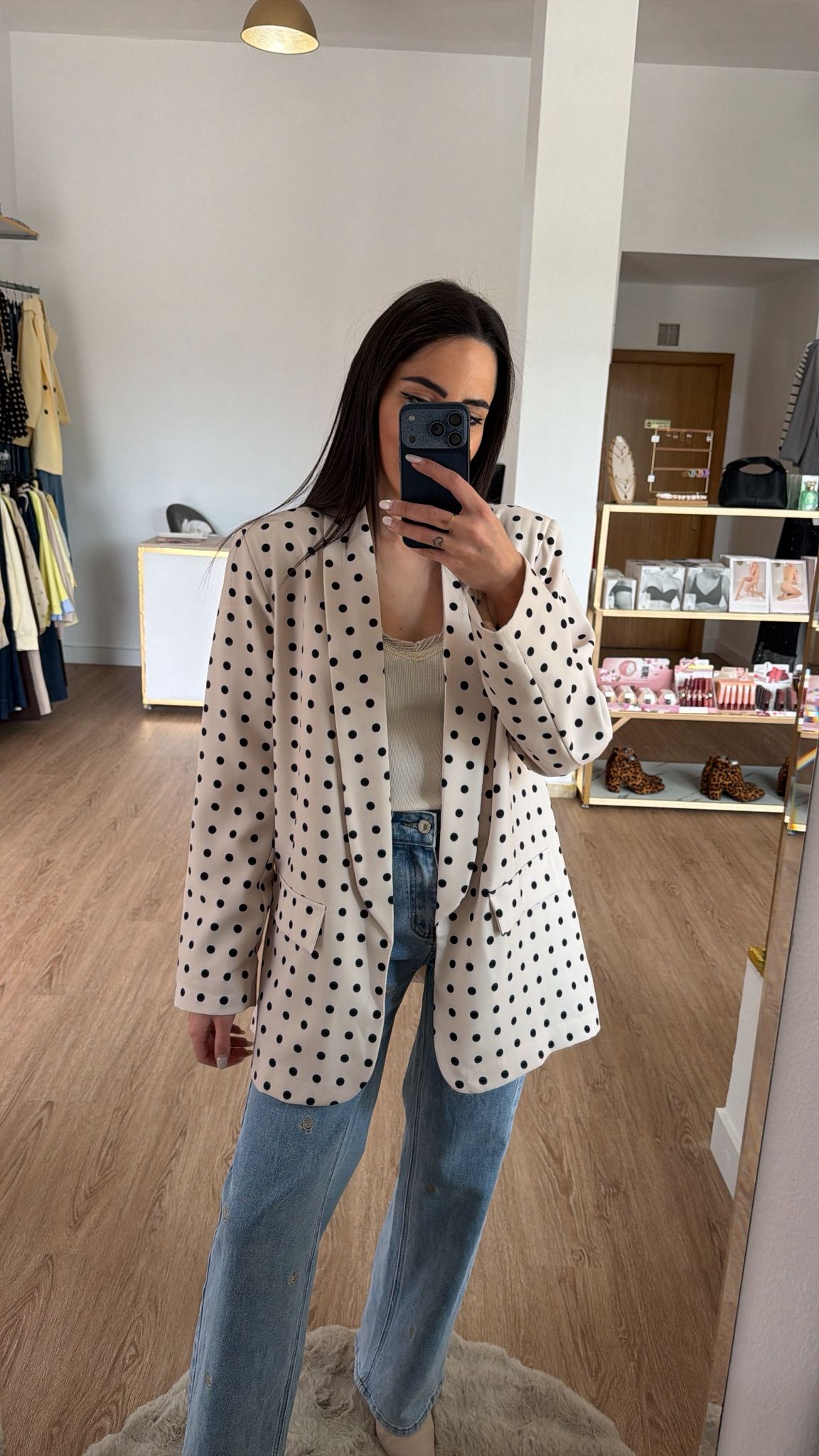 Blazer Beige con estampado Polka dots