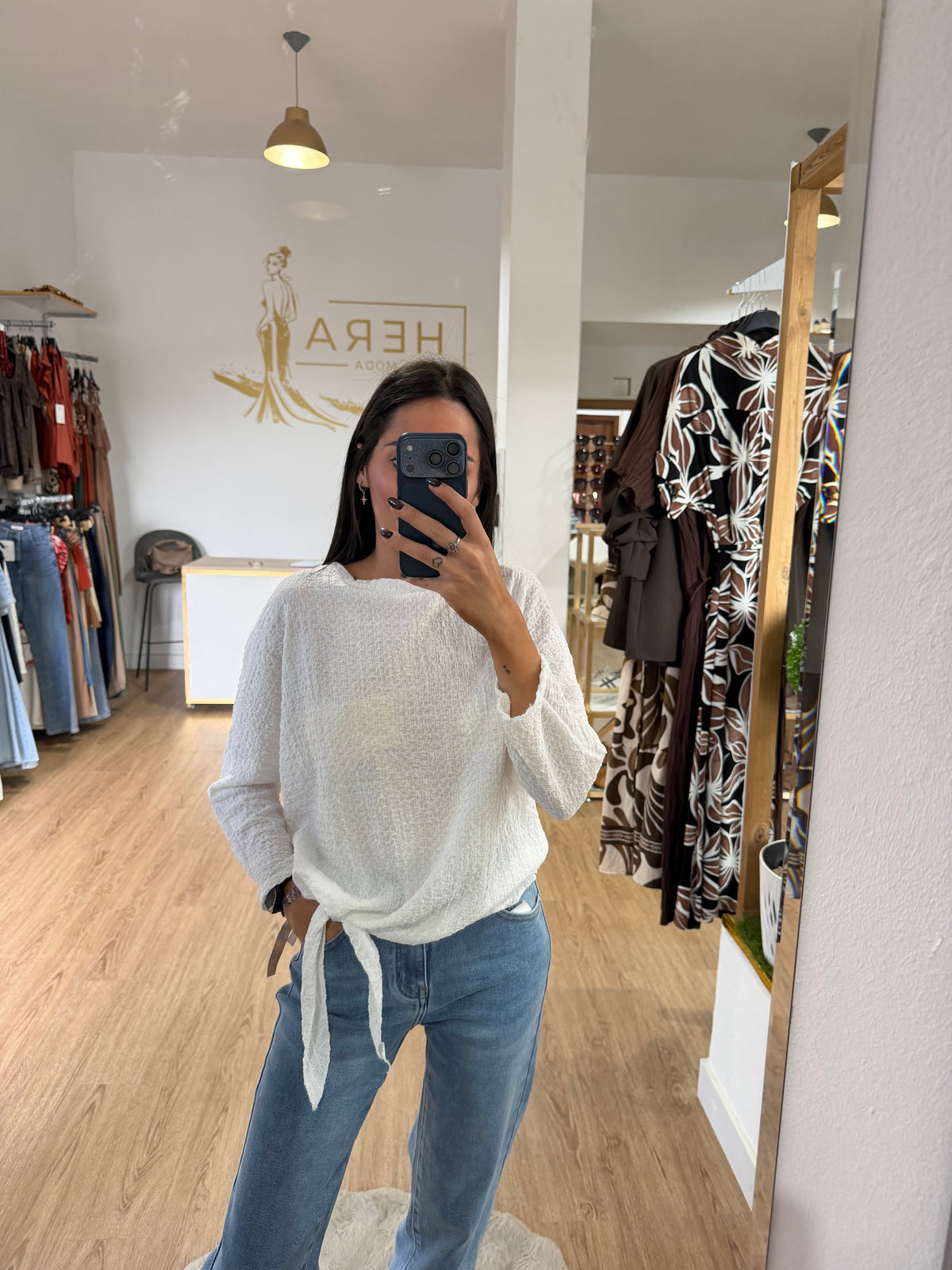 Blusa tejido rugoso con nudo en el bajo / Top manga murciélago