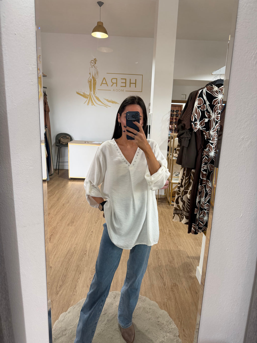Blusa Fluida Escote en V con Tachuelas / Blusa Varios Colores