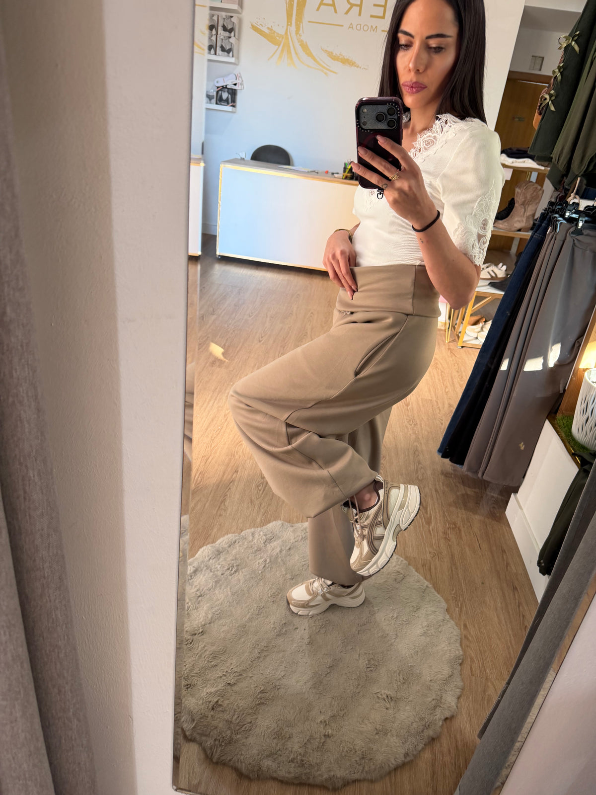 Pantalón Jogger Cintura Vuelta y Cordón Ajustable
