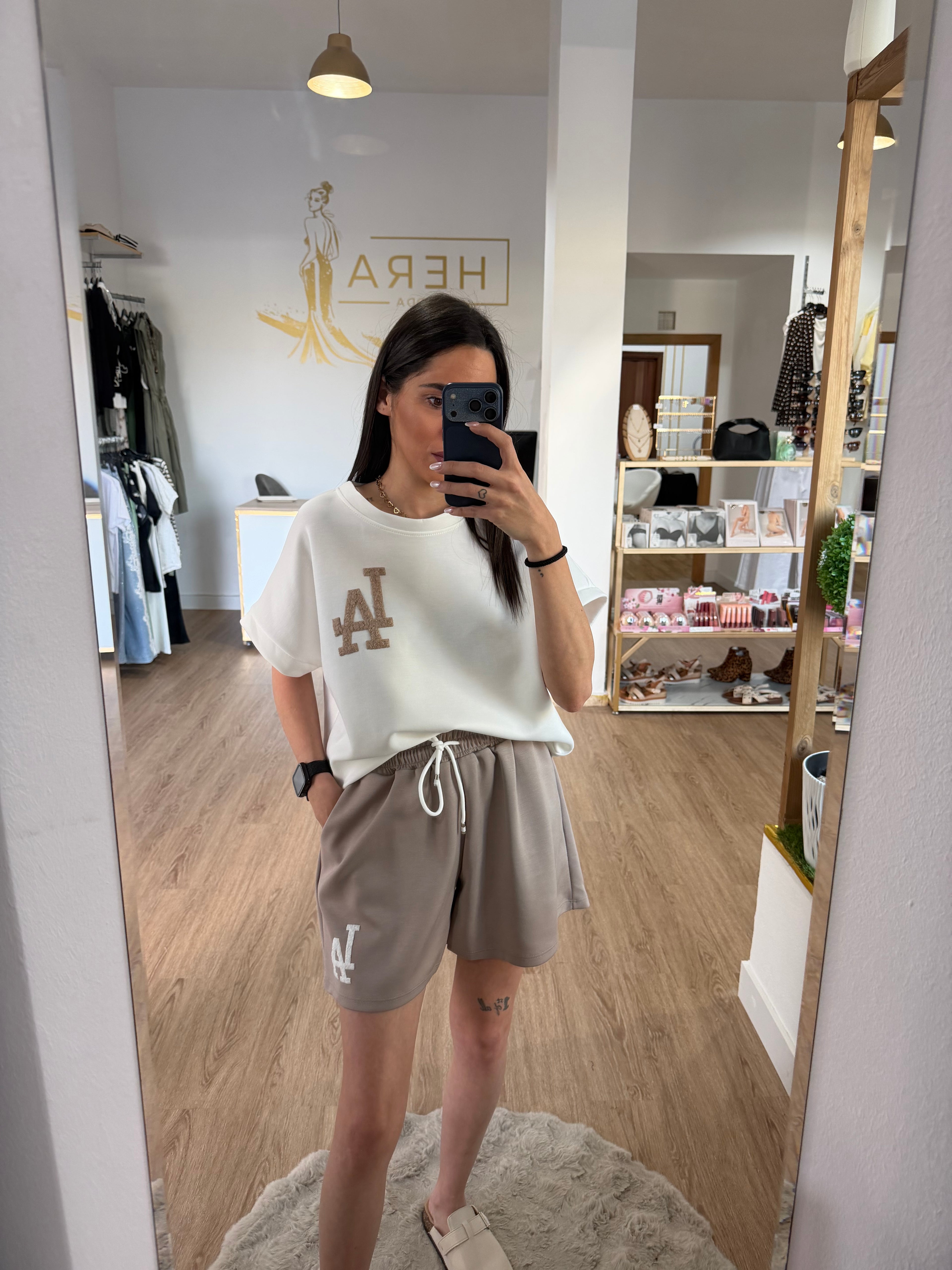Conjunto Deportivo de Dos Piezas Camiseta Corta y Shorts Deportivos
