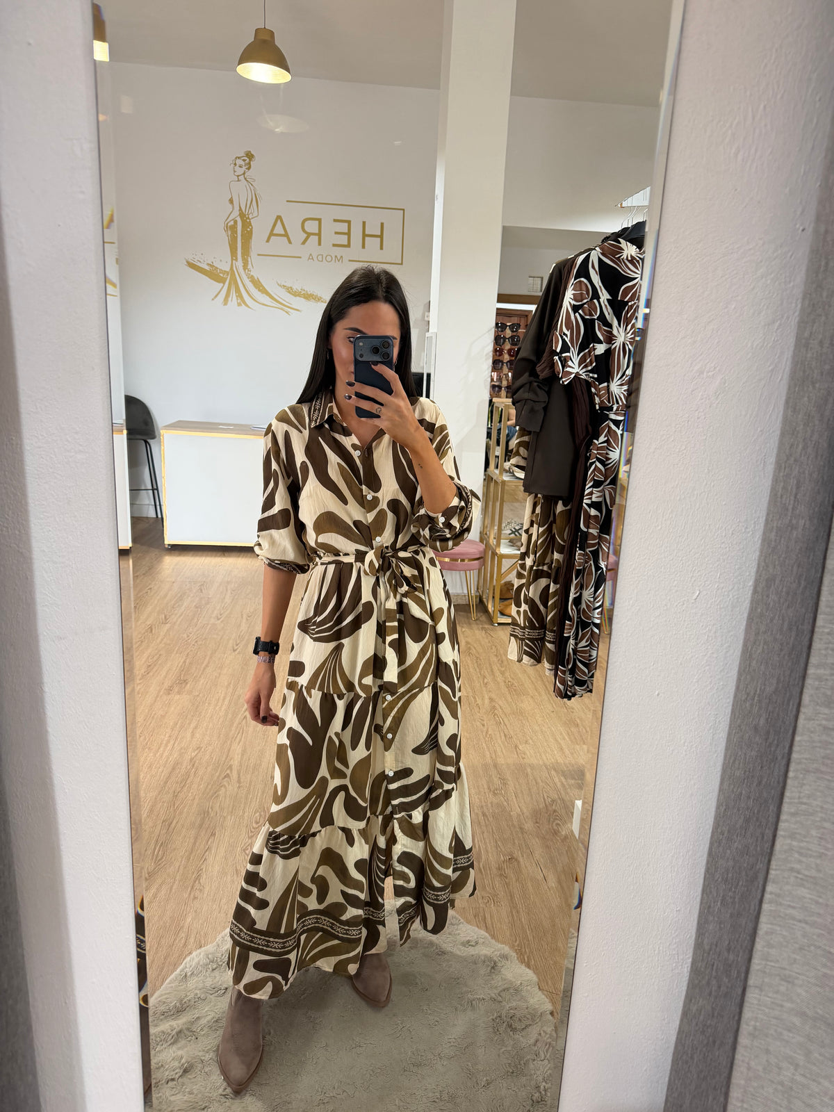 Vestido camisero largo boho con estampado de hojas / vestido fluido