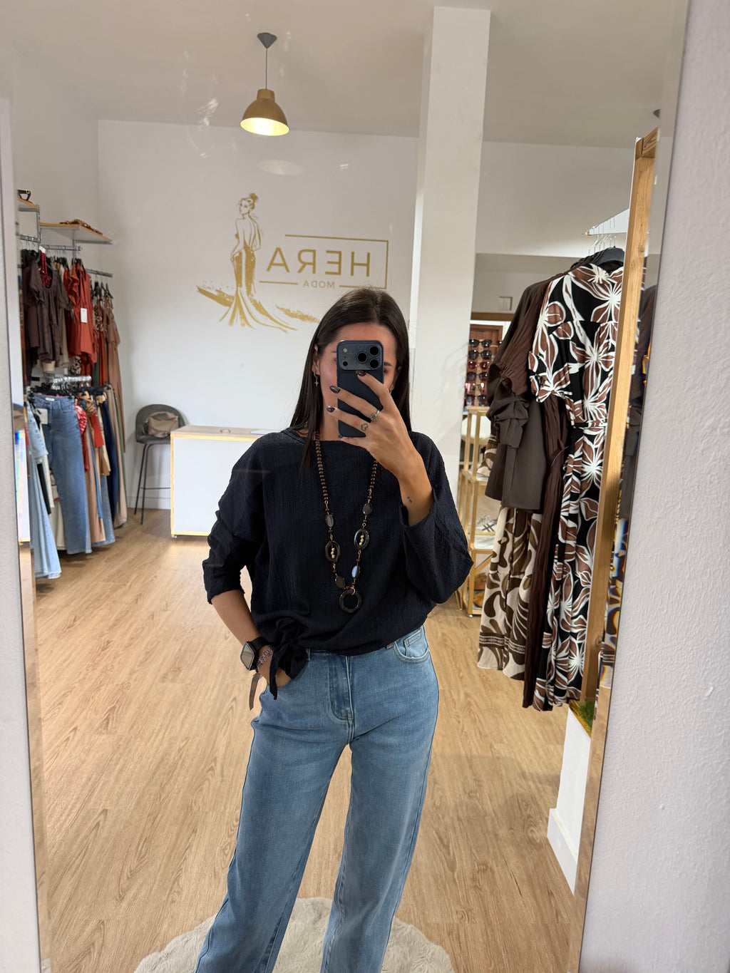 Blusa tejido rugoso con nudo en el bajo / Top manga murciélago