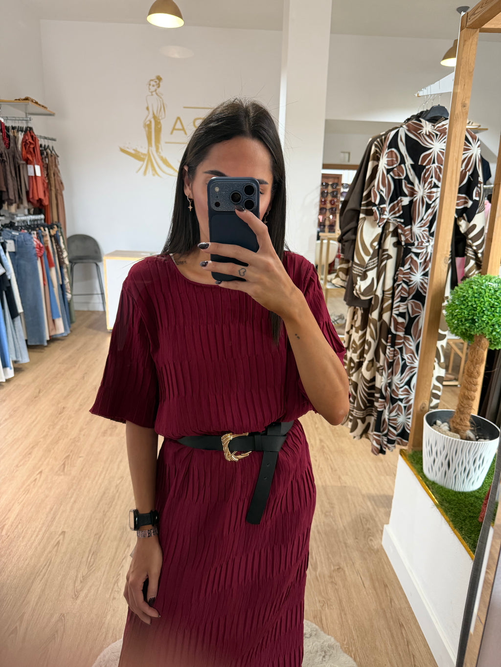 Vestido Midi Plisado con Cinturón / Vestido Fluido Manga Corta