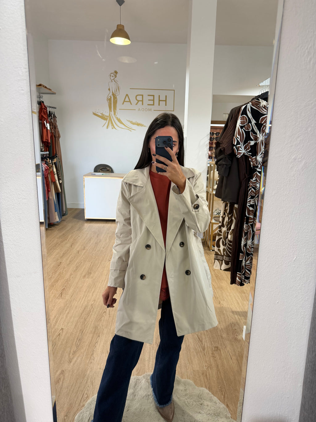 Gabardina Clásica Cruzada con Cinturón / Trench Corto Beige