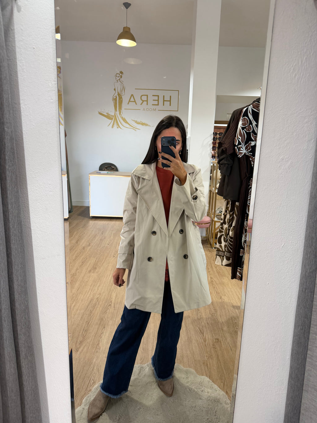 Gabardina Clásica Cruzada con Cinturón / Trench Corto Beige