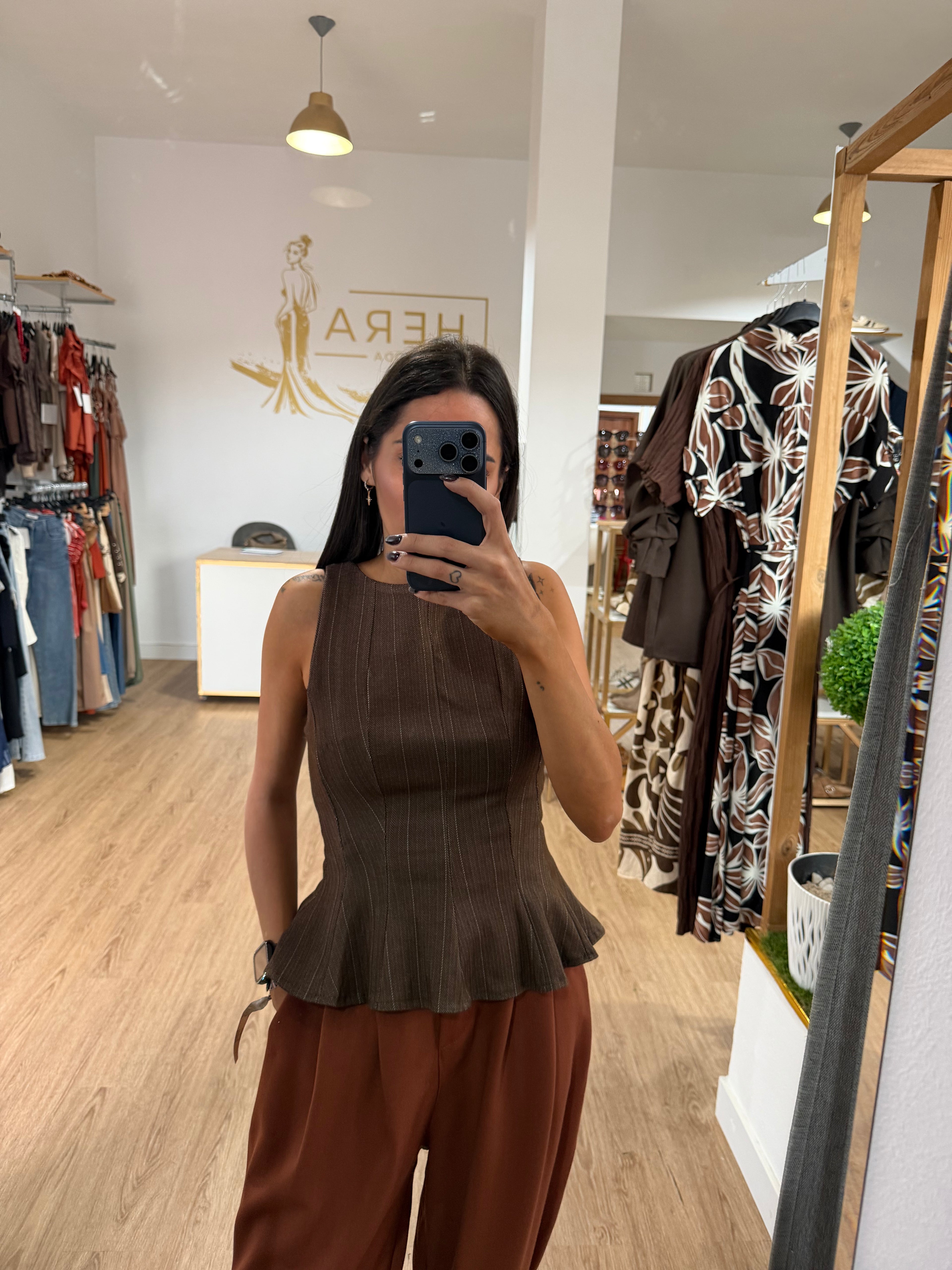 Top Peplum Raya Diplomática / Marrón y Marino
