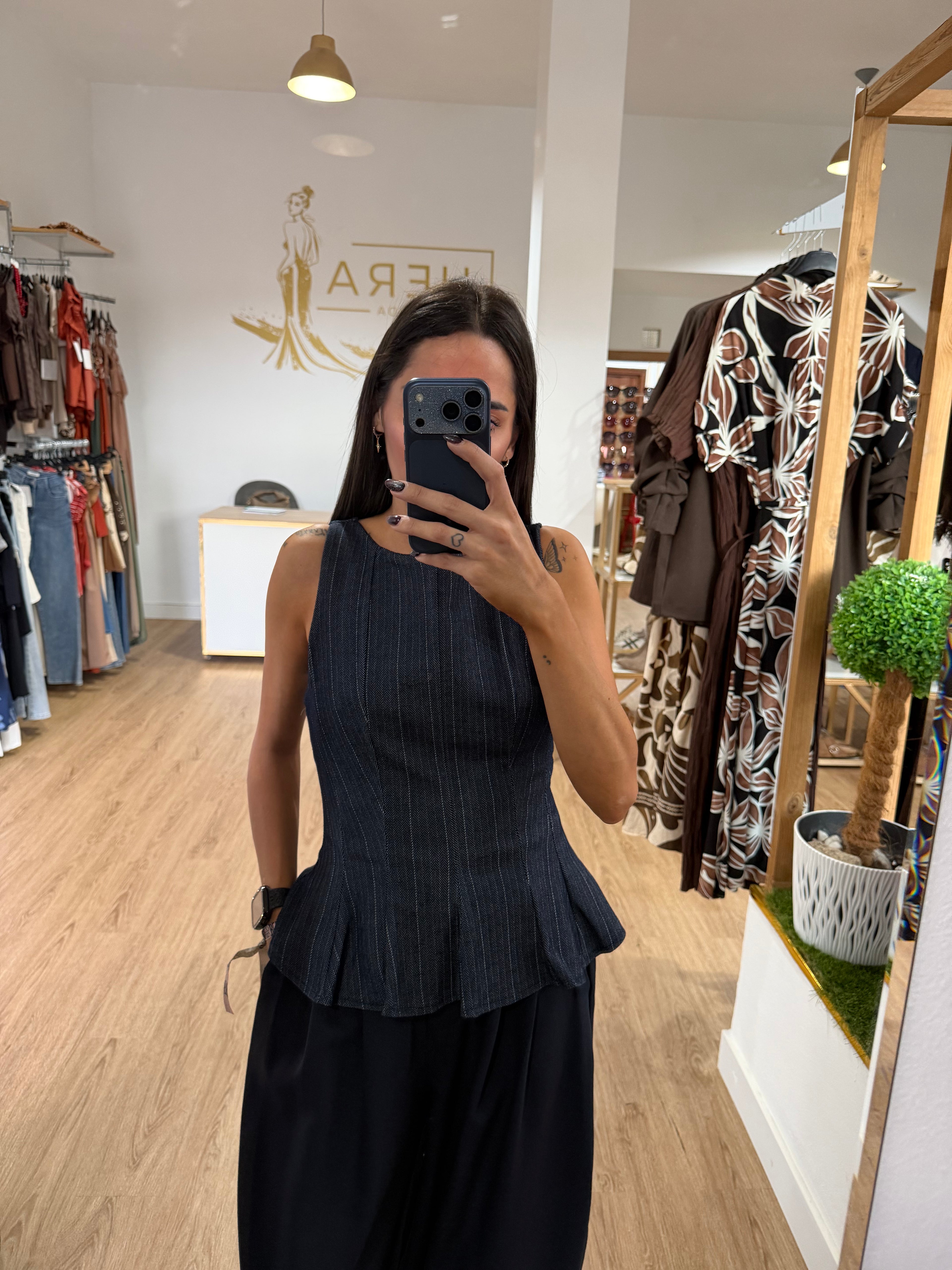 Top Peplum Raya Diplomática / Marrón y Marino